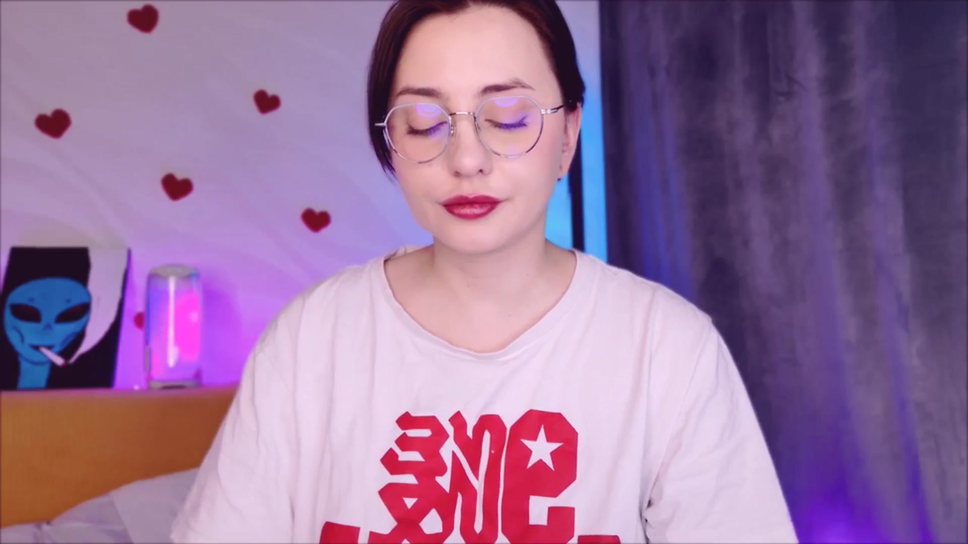 Gallery image thumbnail from Alien_Eva's myfreecams stream on, 04/19/2026, 05:47 image 7 of 20