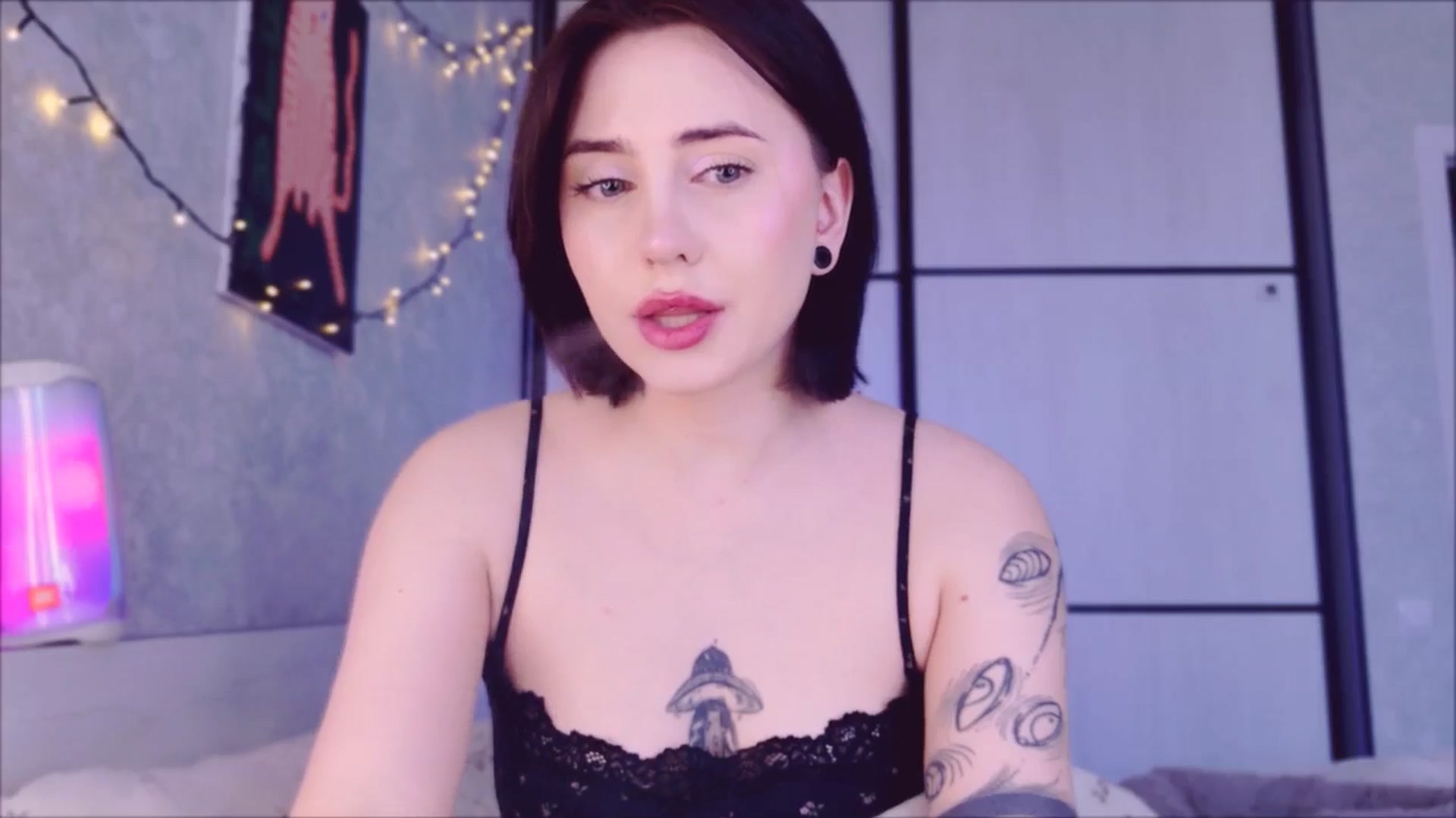 Gallery image thumbnail from Alien_Eva's myfreecams stream on, 04/22/2026, 03:01 image 7 of 20