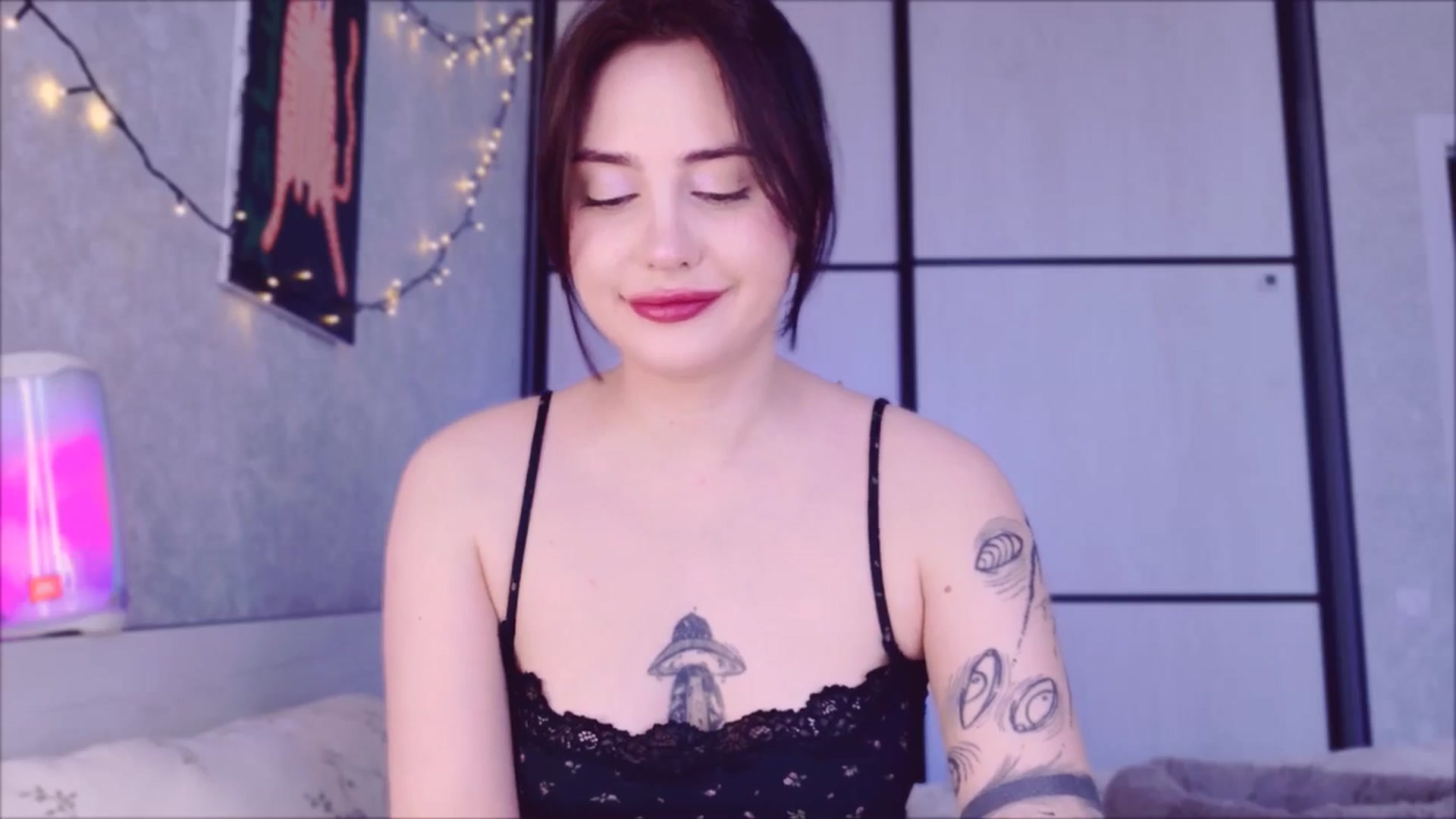 Gallery image thumbnail from Alien_Eva's myfreecams stream on, 04/22/2026, 03:01 image 15 of 20