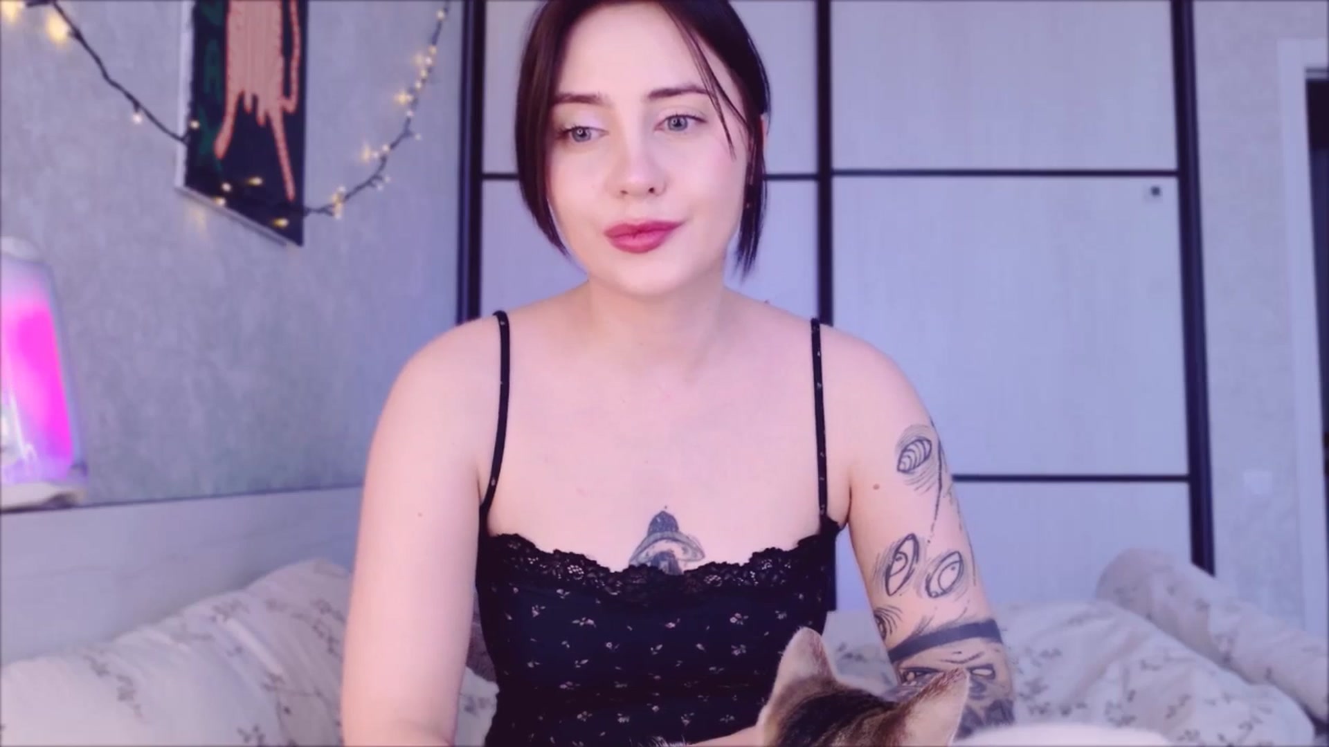 Gallery image thumbnail from Alien_Eva's myfreecams stream on, 04/22/2026, 05:06 image 4 of 20