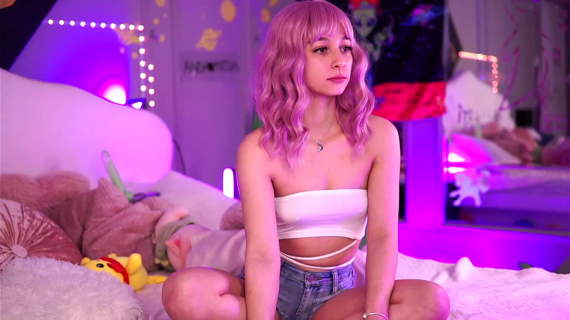 Gallery image thumbnail from Alieness_Ivy's myfreecams stream on, 03/16/2024, 10:45 image 9 of 20