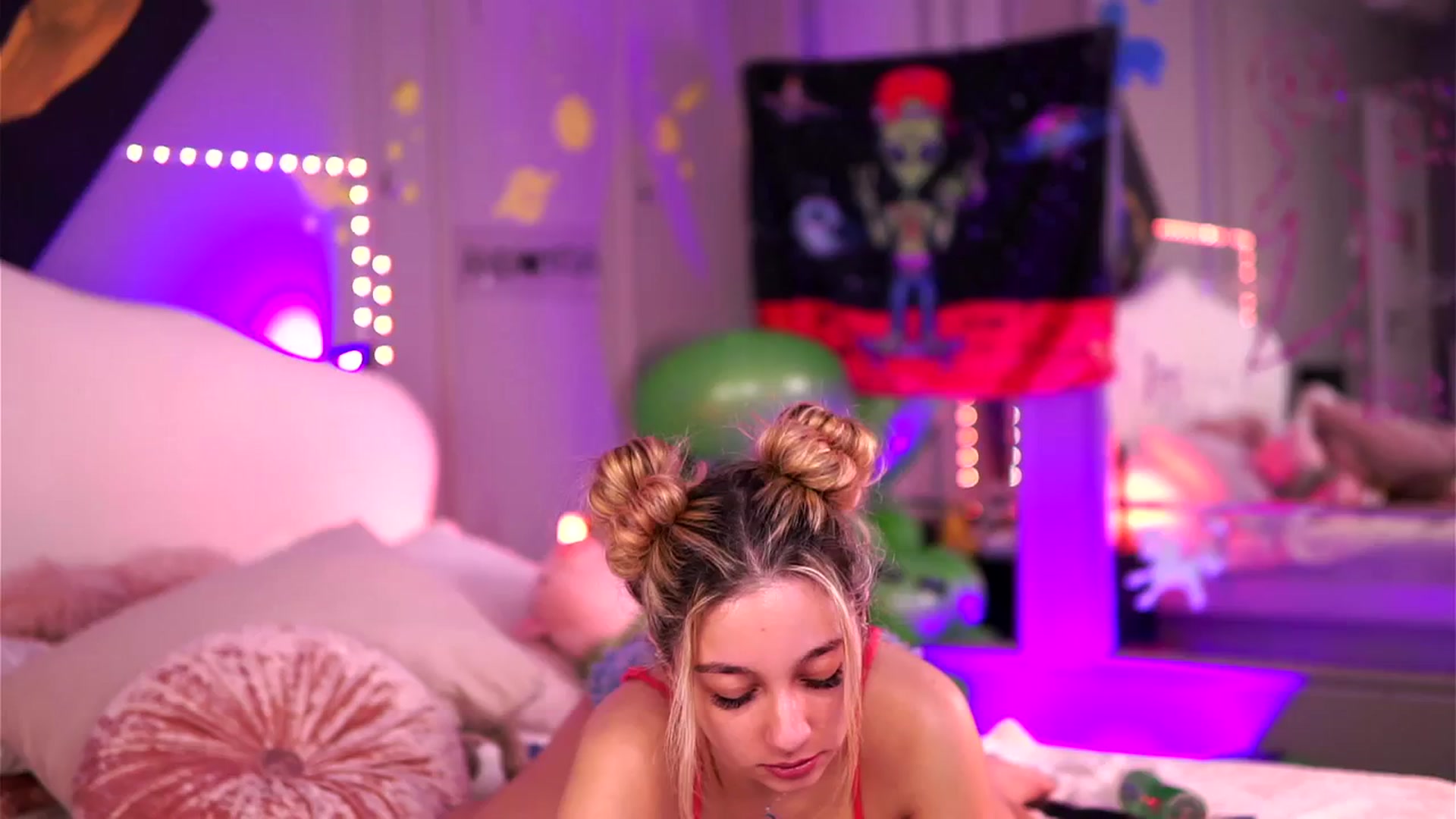 Gallery image thumbnail from Alieness_Ivy's myfreecams stream on, 03/18/2024, 13:03 image 20 of 20