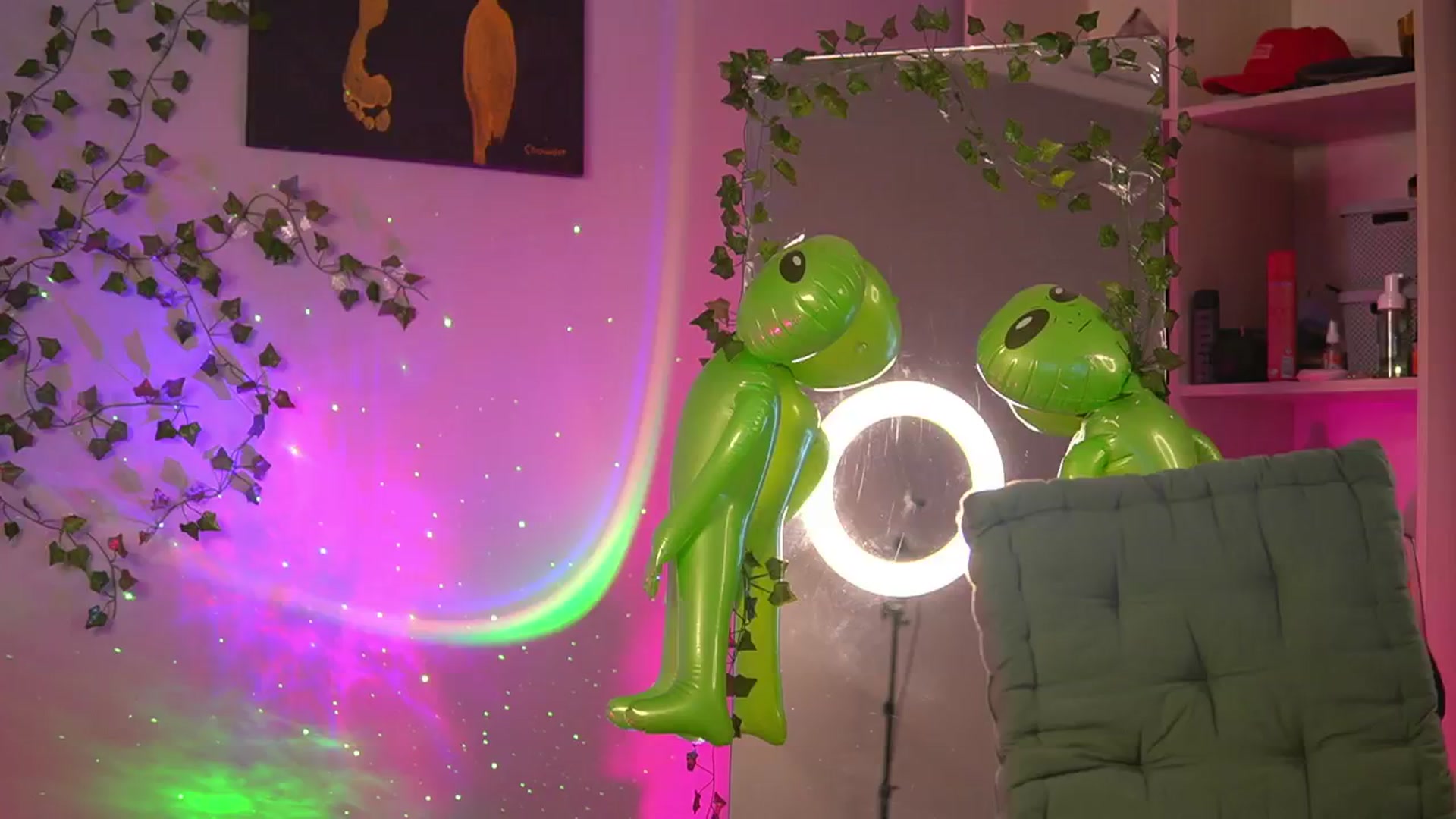 Gallery image thumbnail from Alieness_Ivy's myfreecams stream on, 06/14/2024, 02:10 image 7 of 20