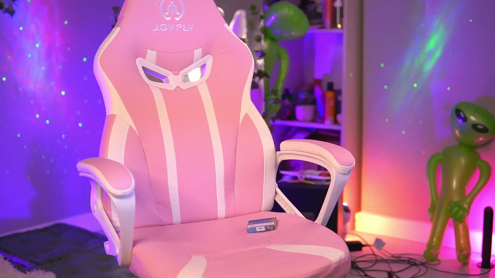 Gallery image thumbnail from Alieness_Ivy's myfreecams stream on, 07/17/2024, 04:46 image 6 of 20