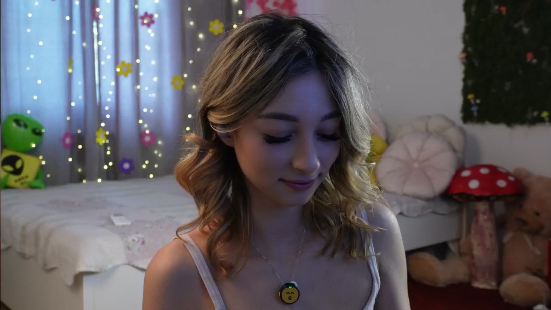 Gallery image thumbnail from Alienkittyy's myfreecams stream on, 03/30/2026, 12:12 image 20 of 20