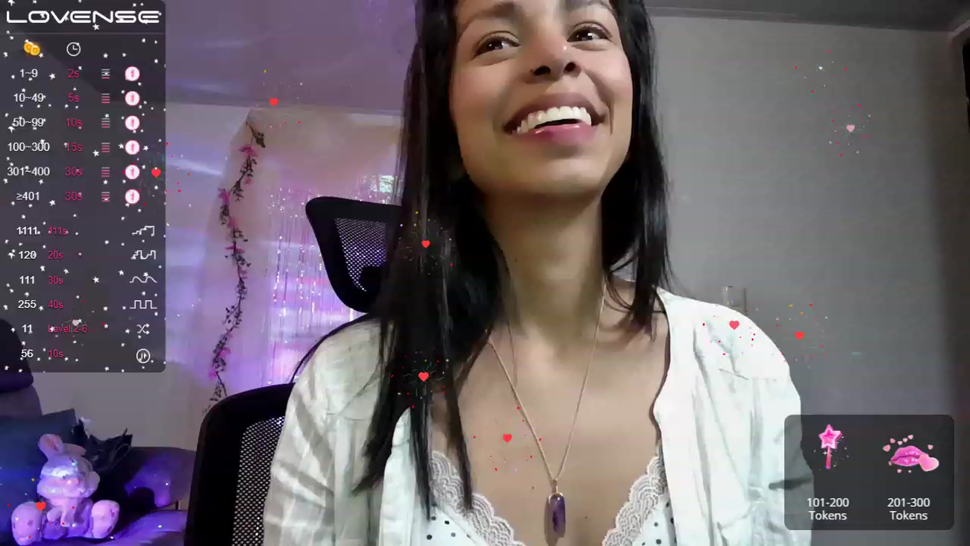 Gallery image thumbnail from Aliicia's myfreecams stream on, 11/19/2022, 24:35 image 14 of 20