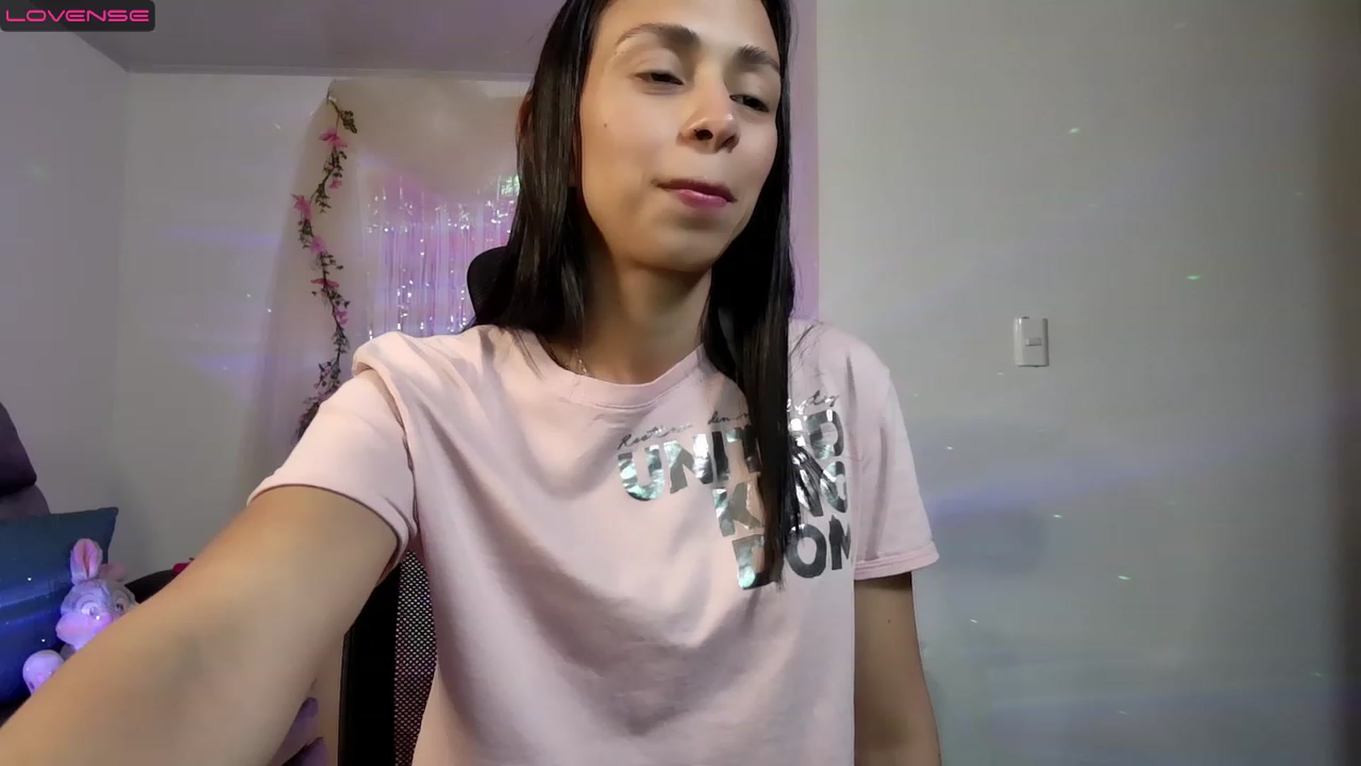 Gallery image thumbnail from Aliicia's myfreecams stream on, 11/25/2022, 24:04 image 15 of 20