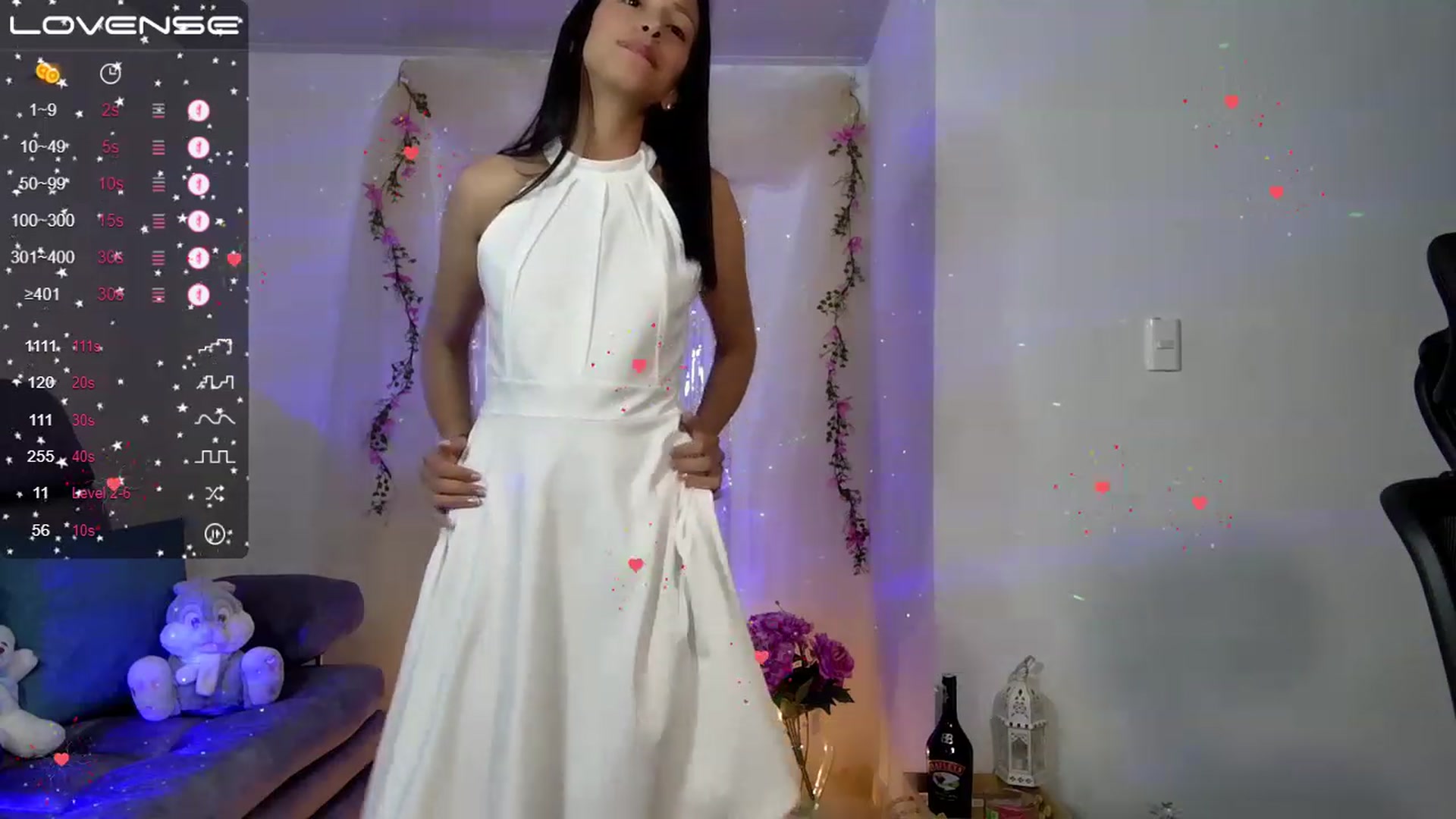 Gallery image thumbnail from Aliicia's myfreecams stream on, 11/28/2022, 22:30 image 14 of 20