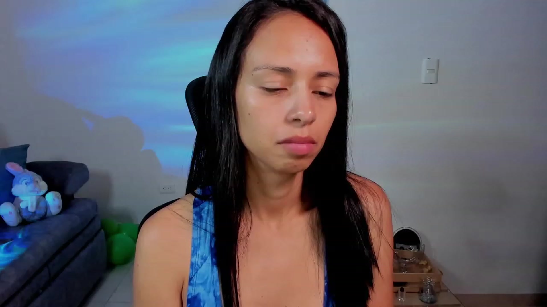Gallery image thumbnail from Aliicia's myfreecams stream on, 03/30/2023, 18:18 image 15 of 20