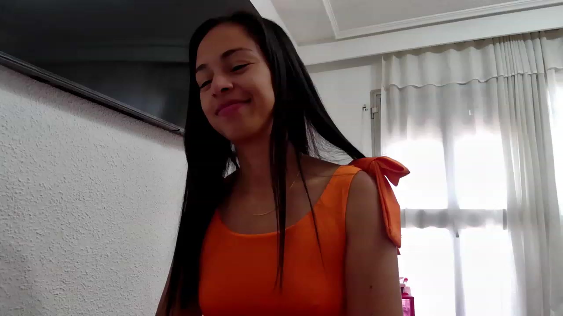 Gallery image thumbnail from Aliicia's myfreecams stream on, 05/09/2023, 10:54 image 7 of 20