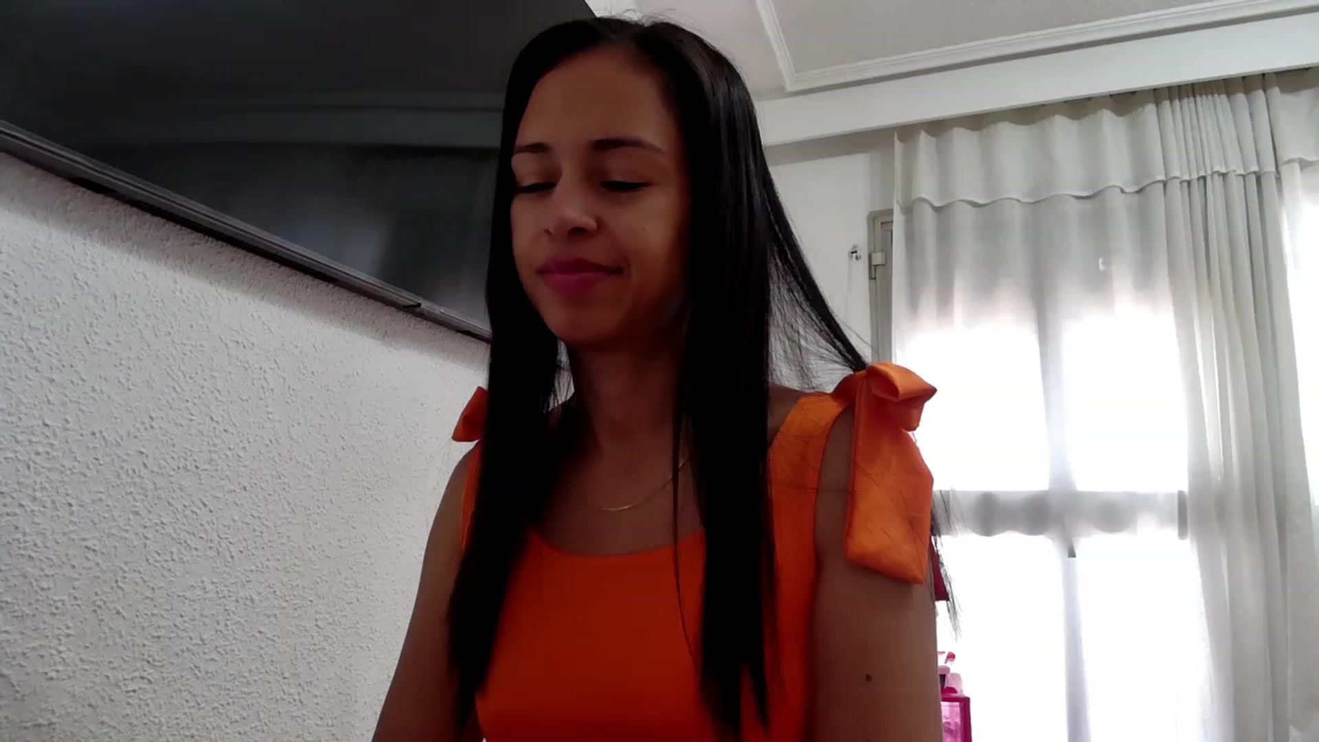 Gallery image thumbnail from Aliicia's myfreecams stream on, 05/09/2023, 10:54 image 4 of 20