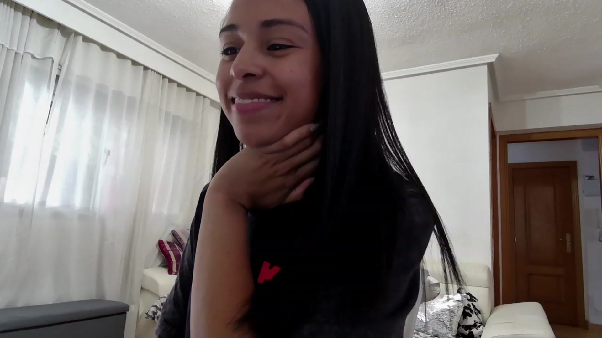 Gallery image thumbnail from Aliicia's myfreecams stream on, 05/11/2023, 13:11 image 18 of 20