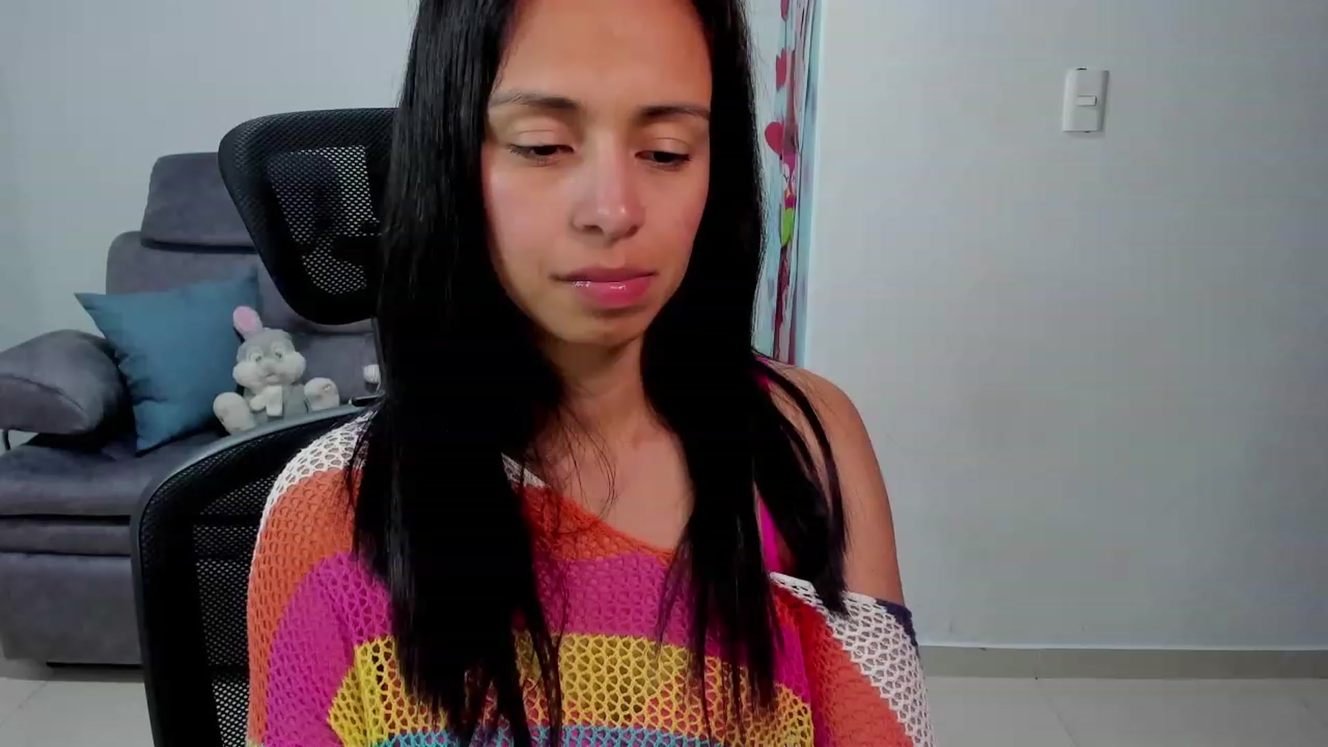 Gallery image thumbnail from Aliicia's myfreecams stream on, 05/30/2023, 22:29 image 6 of 20