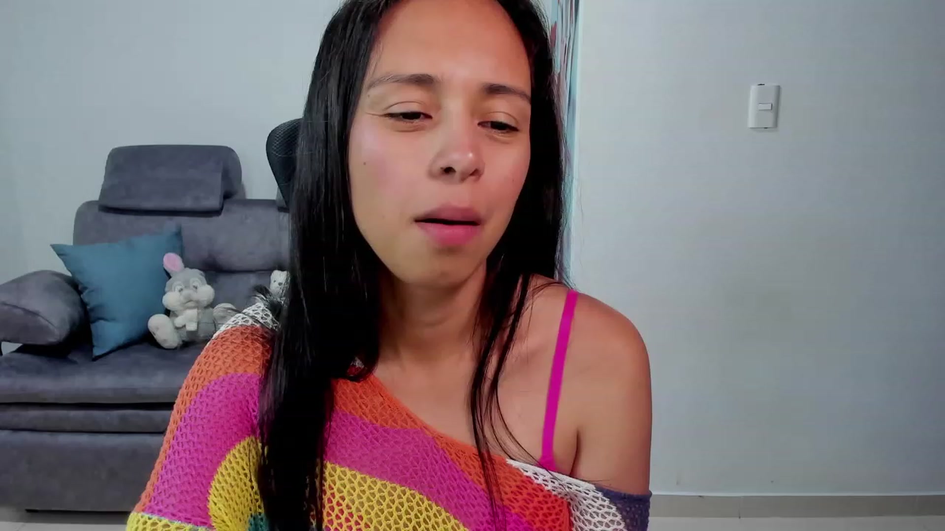 Gallery image thumbnail from Aliicia's myfreecams stream on, 05/30/2023, 22:29 image 12 of 20