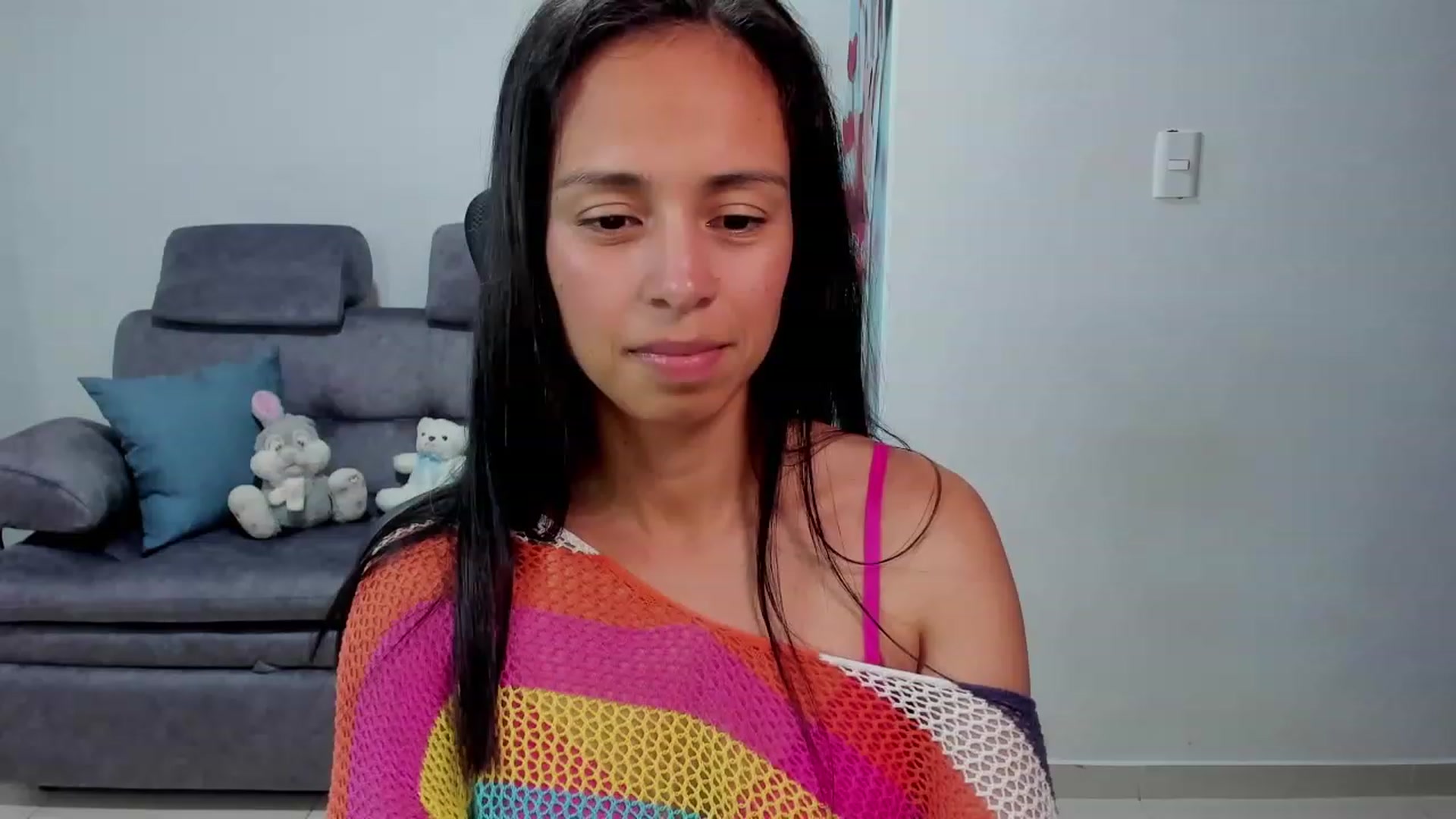 Gallery image thumbnail from Aliicia's myfreecams stream on, 05/30/2023, 22:29 image 10 of 20