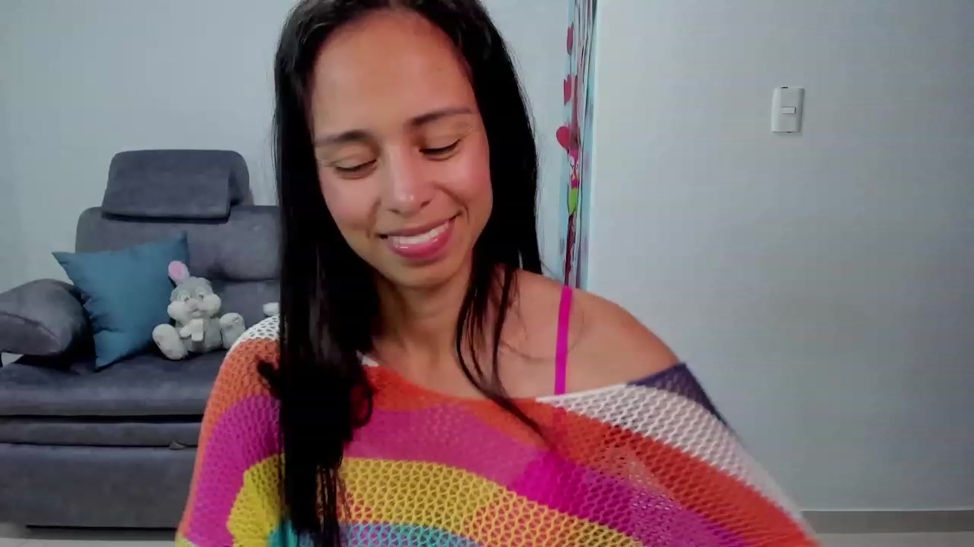 Gallery image thumbnail from Aliicia's myfreecams stream on, 05/30/2023, 22:29 image 15 of 20
