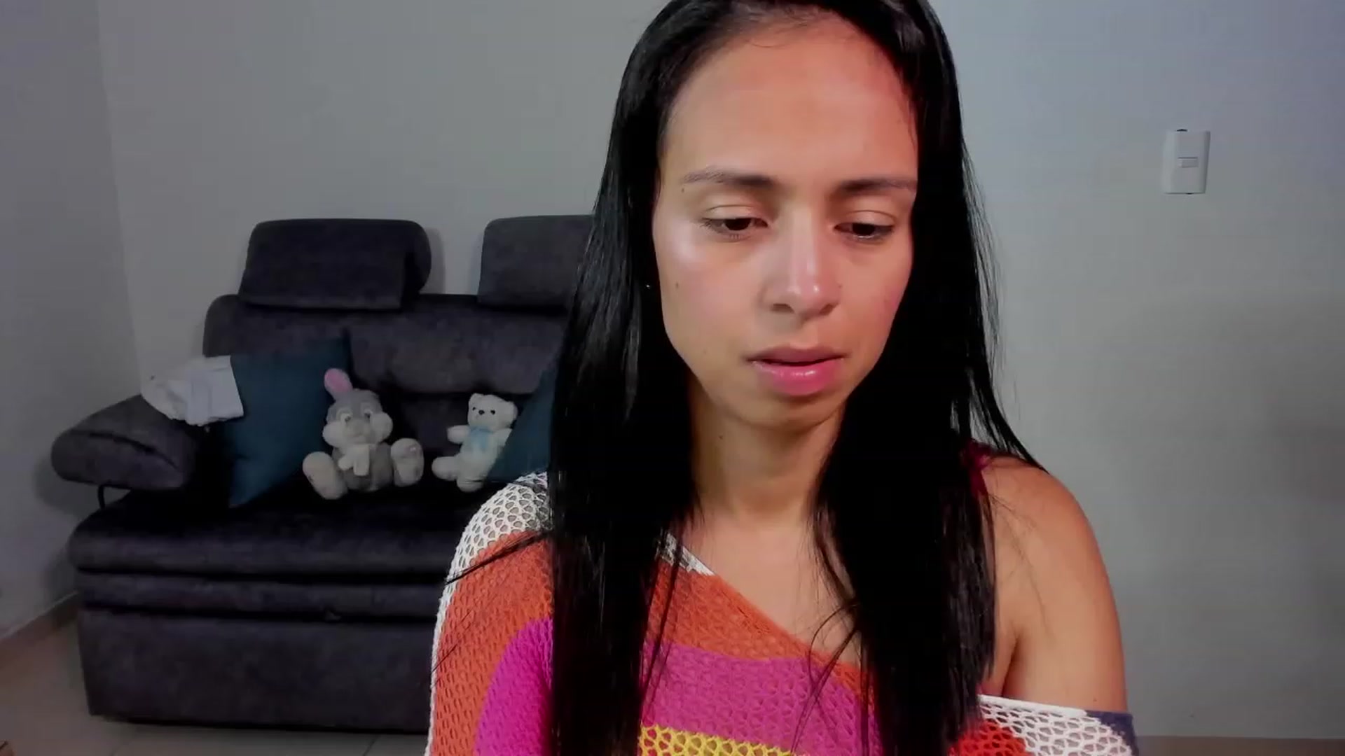 Gallery image thumbnail from Aliicia's myfreecams stream on, 05/31/2023, 24:25 image 16 of 20