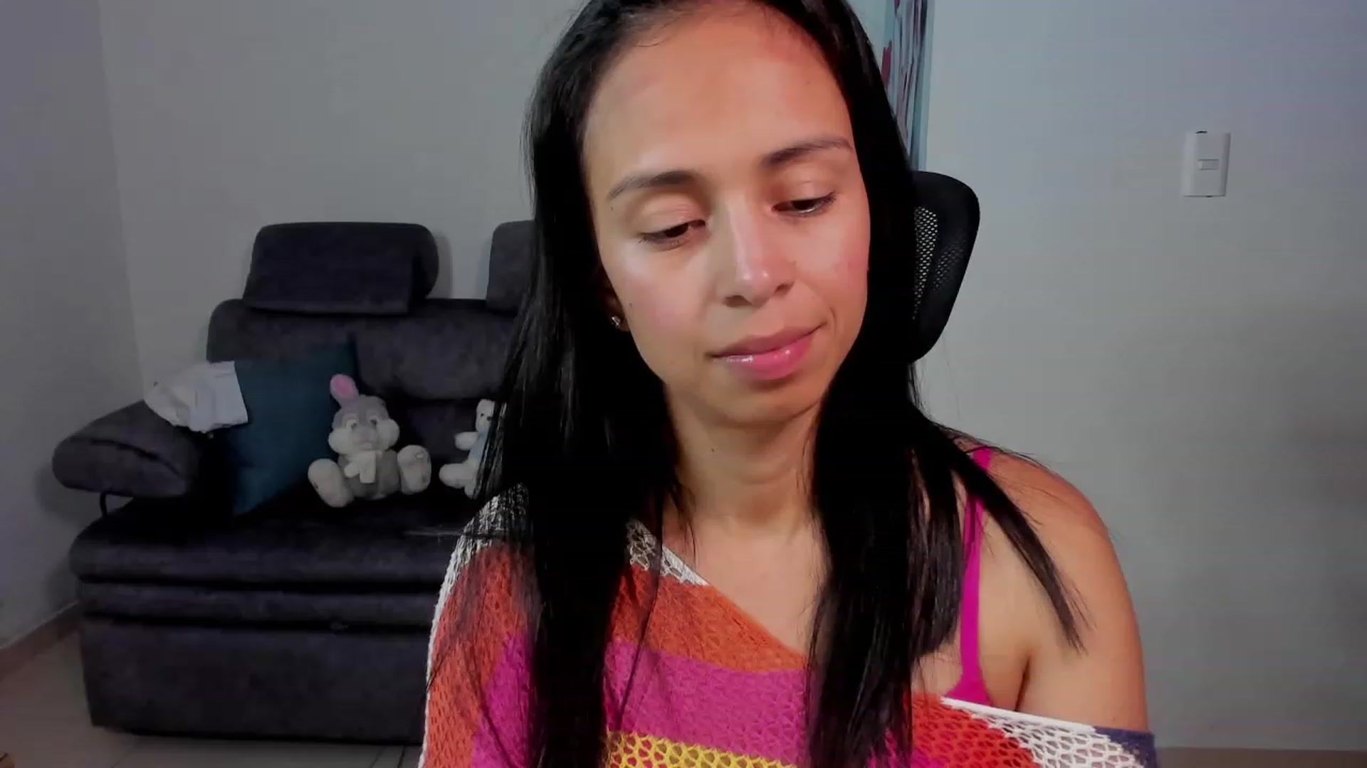 Gallery image thumbnail from Aliicia's myfreecams stream on, 05/31/2023, 24:25 image 15 of 20