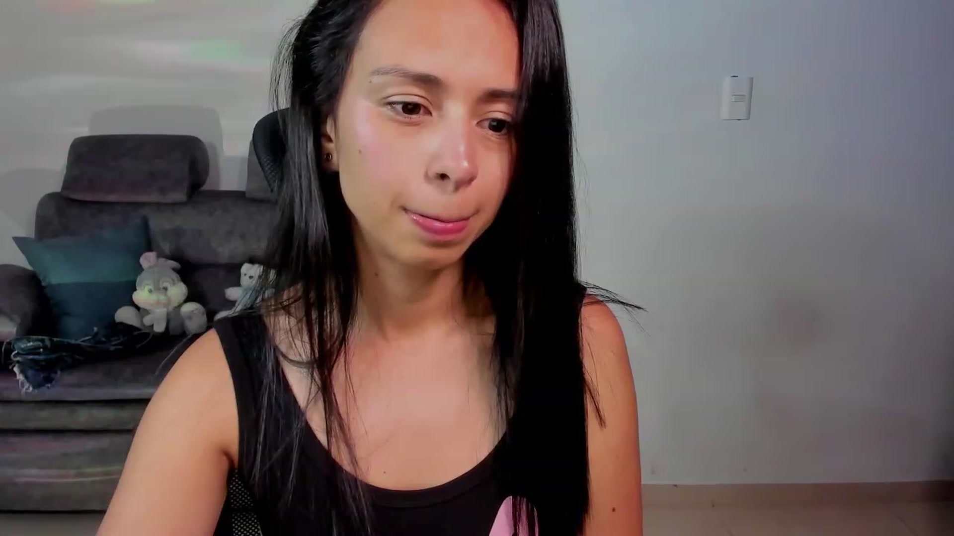 Gallery image thumbnail from Aliicia's myfreecams stream on, 05/31/2023, 21:30 image 19 of 20
