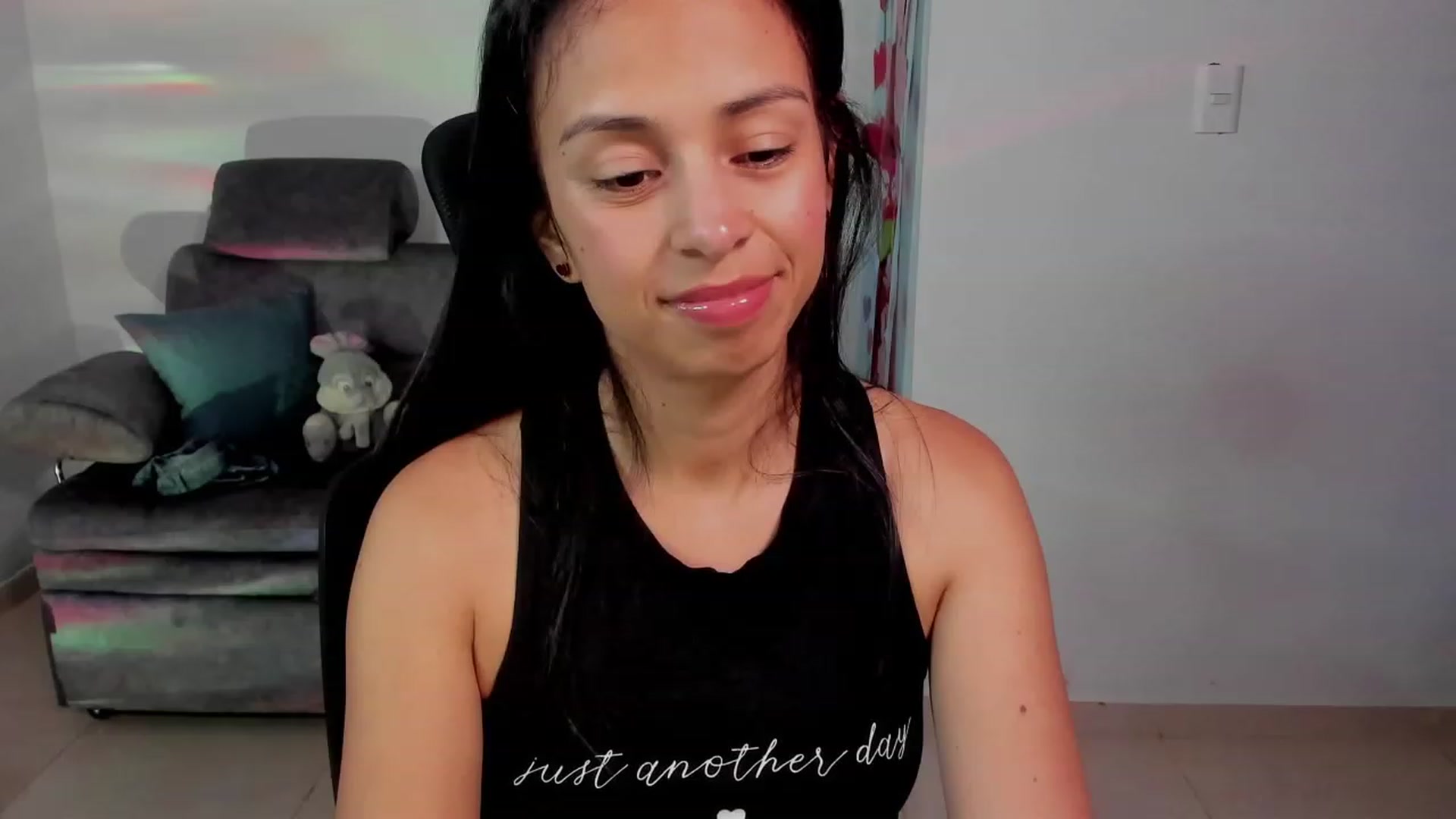 Gallery image thumbnail from Aliicia's myfreecams stream on, 06/07/2023, 23:00 image 12 of 20