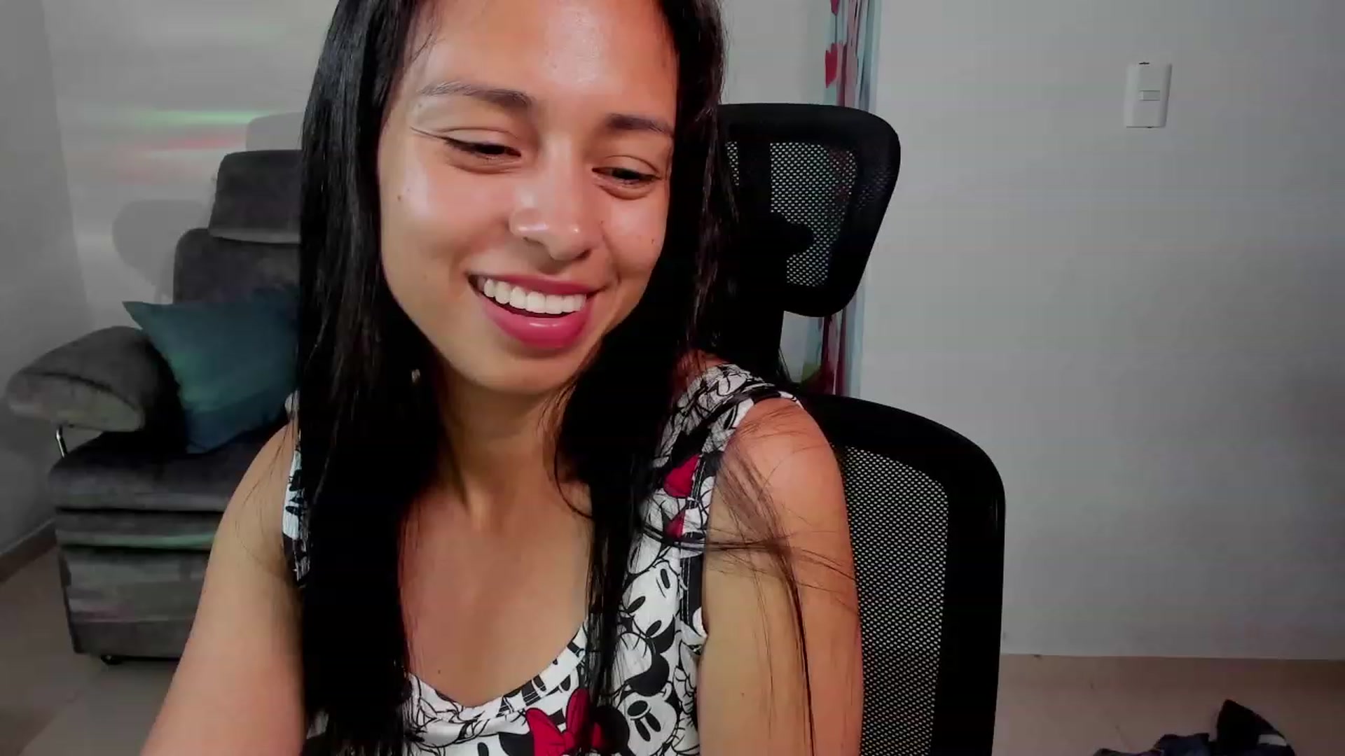 Gallery image thumbnail from Aliicia's myfreecams stream on, 06/08/2023, 17:57 image 4 of 20