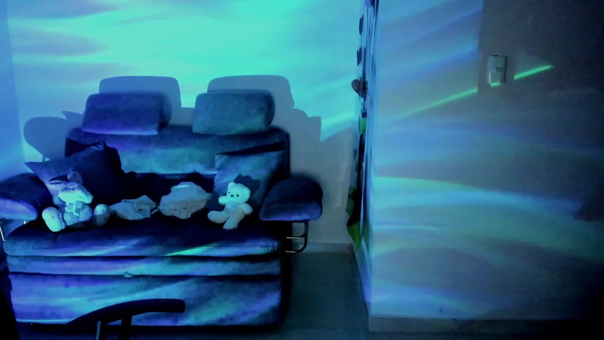 Gallery image thumbnail from Aliicia's myfreecams stream on, 06/10/2023, 24:07 image 7 of 20