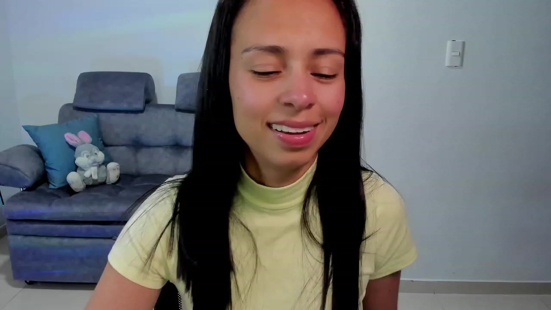 Gallery image thumbnail from Aliicia's myfreecams stream on, 06/13/2023, 21:41 image 17 of 20