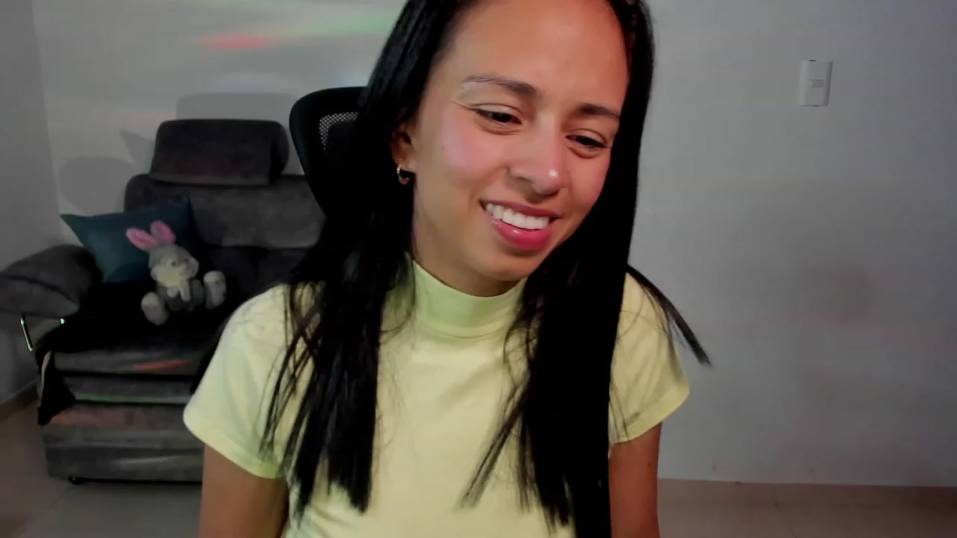 Gallery image thumbnail from Aliicia's myfreecams stream on, 06/13/2023, 23:24 image 13 of 20