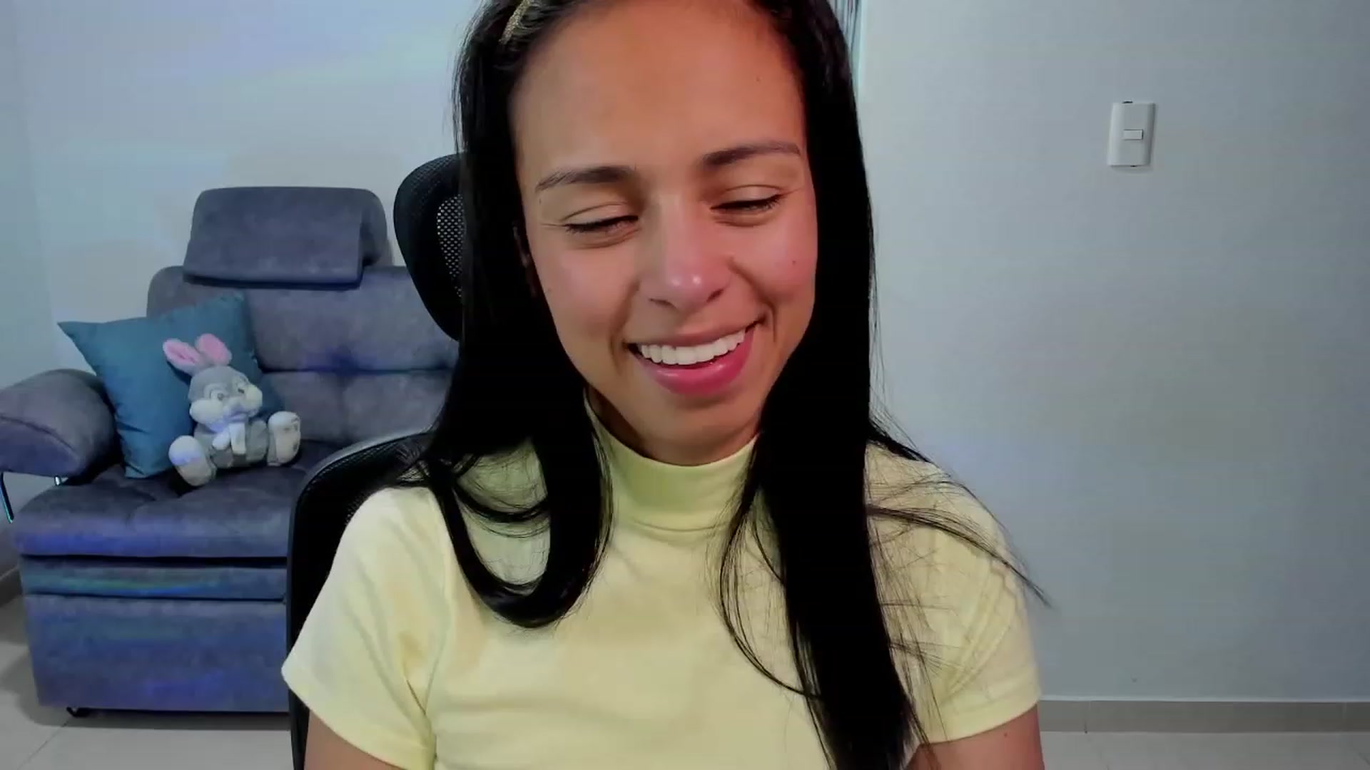 Gallery image thumbnail from Aliicia's myfreecams stream on, 06/13/2023, 23:24 image 3 of 20