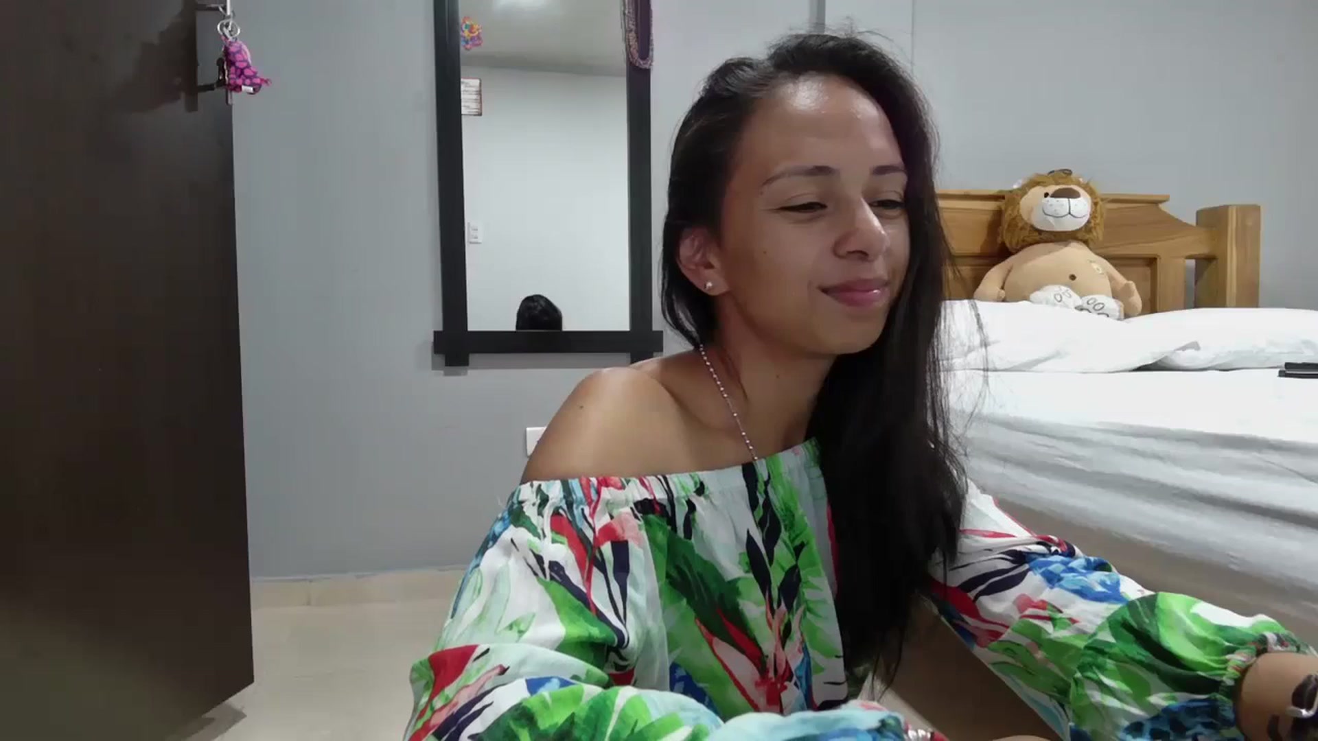 Gallery image thumbnail from Aliicia's myfreecams stream on, 11/03/2023, 17:20 image 15 of 20