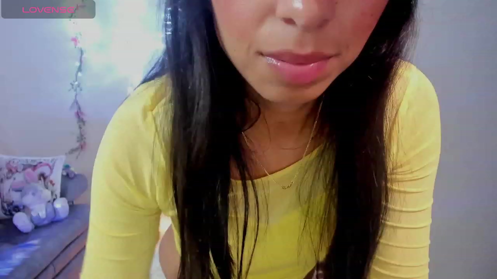 Gallery image thumbnail from Aliicia's myfreecams stream on, 11/24/2023, 24:19 image 14 of 20
