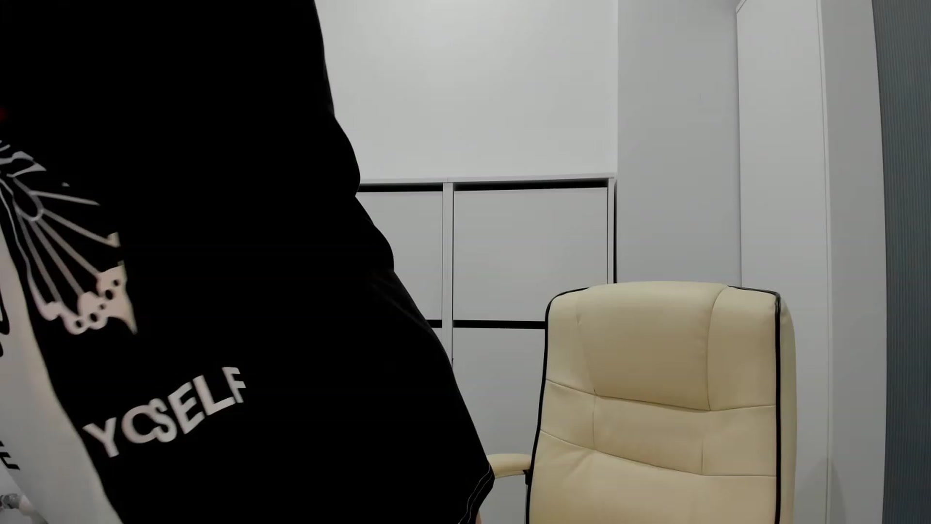 Gallery image thumbnail from Aliicia's myfreecams stream on, 03/01/2024, 12:45 image 2 of 20