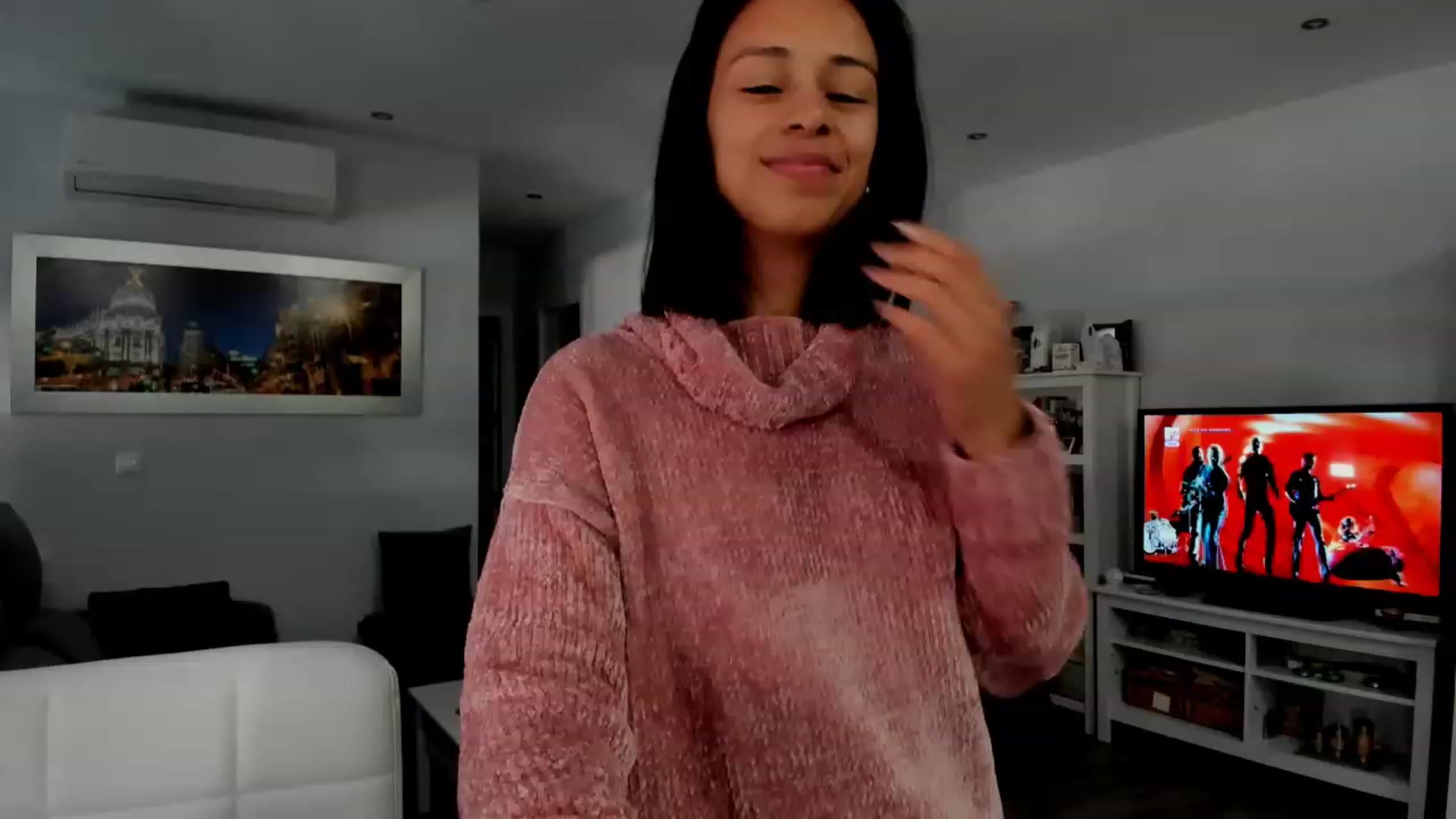 Gallery image thumbnail from Aliicia's myfreecams stream on, 03/05/2024, 10:02 image 19 of 20