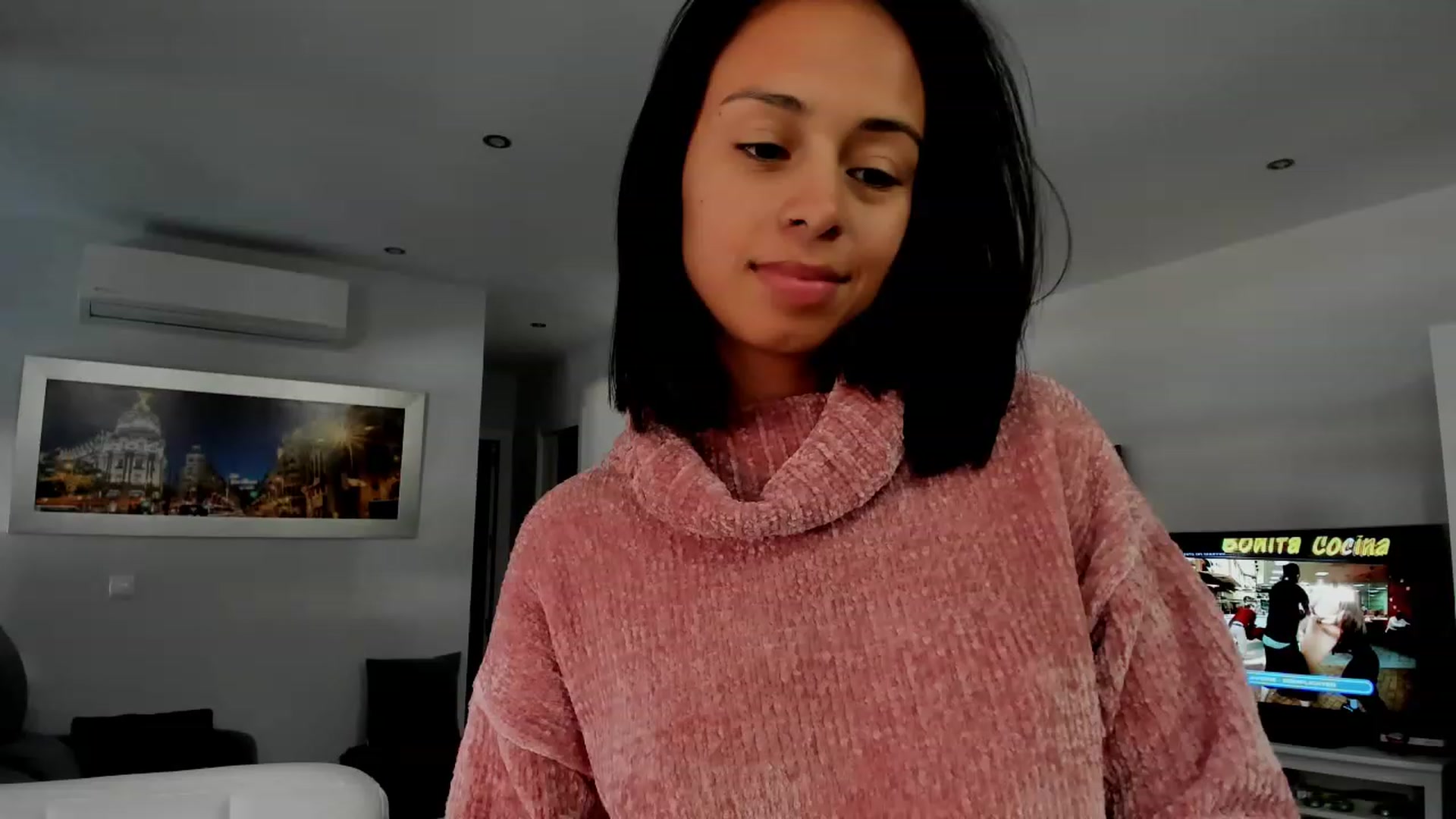 Gallery image thumbnail from Aliicia's myfreecams stream on, 03/05/2024, 10:02 image 13 of 20