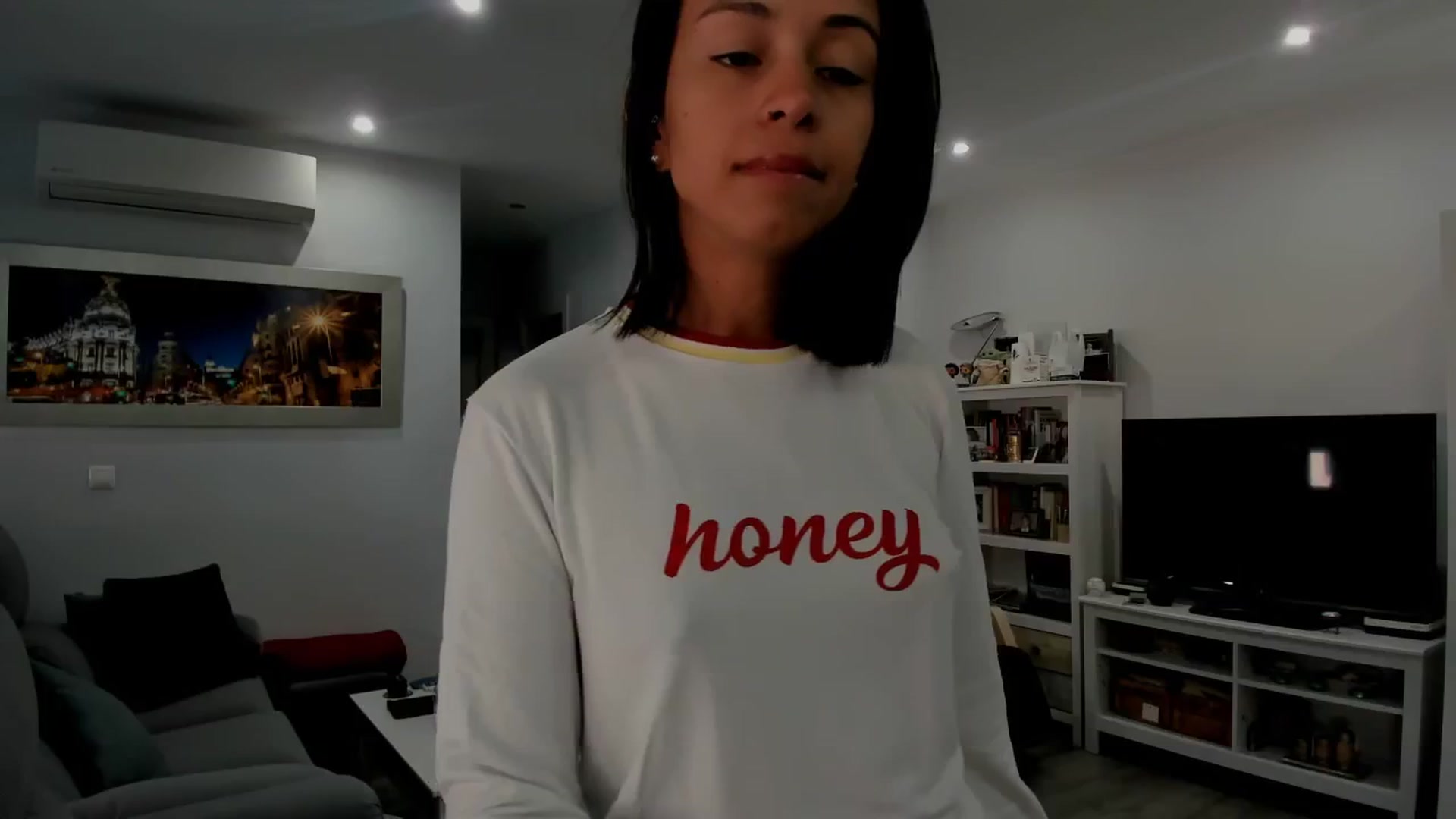 Gallery image thumbnail from Aliicia's myfreecams stream on, 03/06/2024, 09:20 image 12 of 20