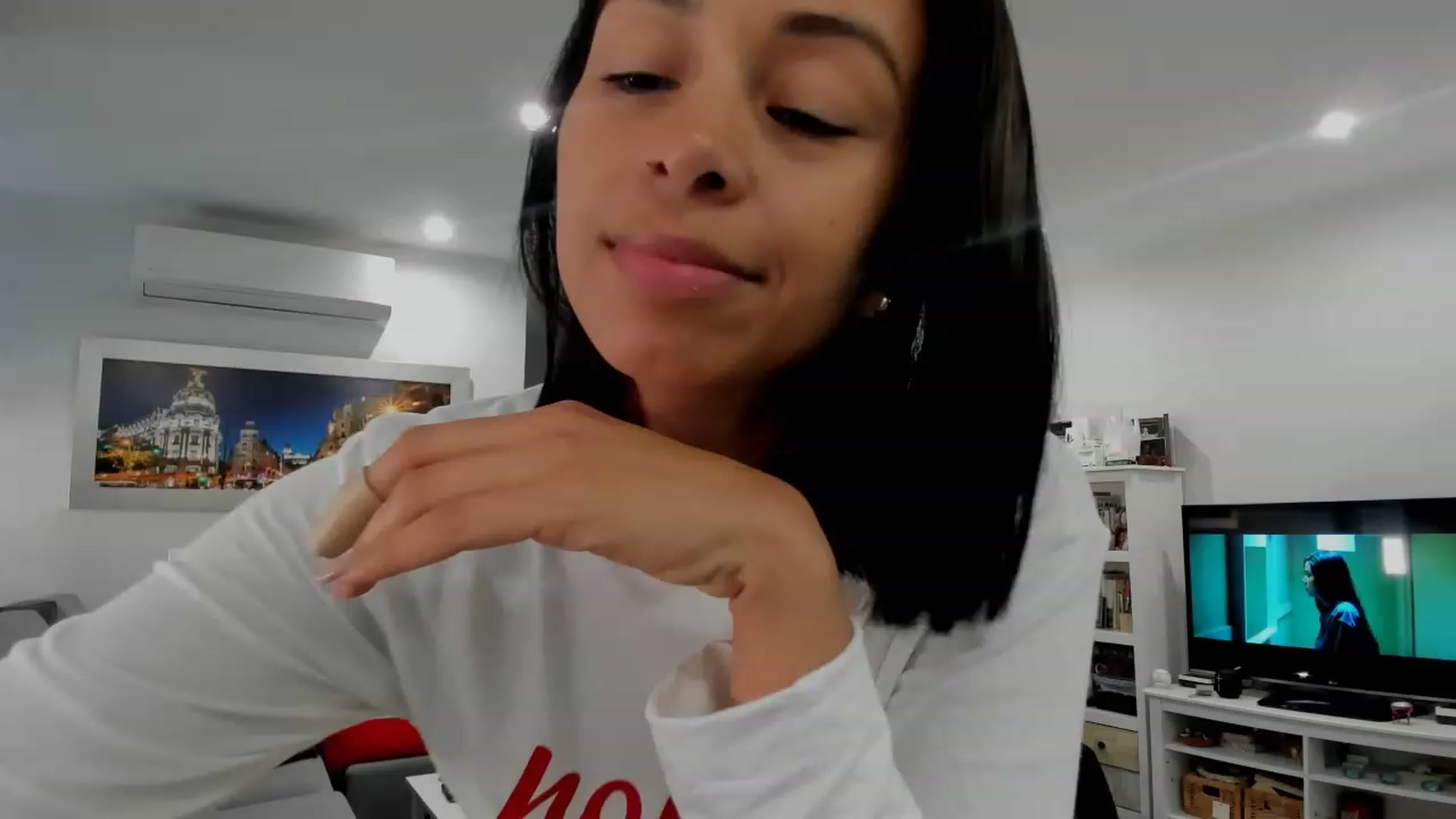 Gallery image thumbnail from Aliicia's myfreecams stream on, 03/06/2024, 09:53 image 19 of 20