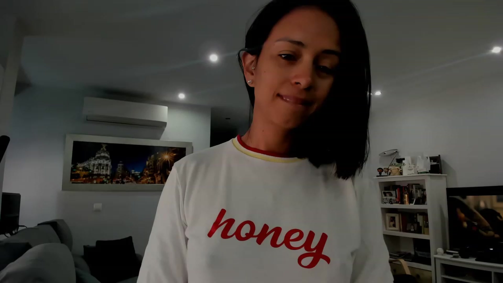 Gallery image thumbnail from Aliicia's myfreecams stream on, 03/06/2024, 09:53 image 4 of 20