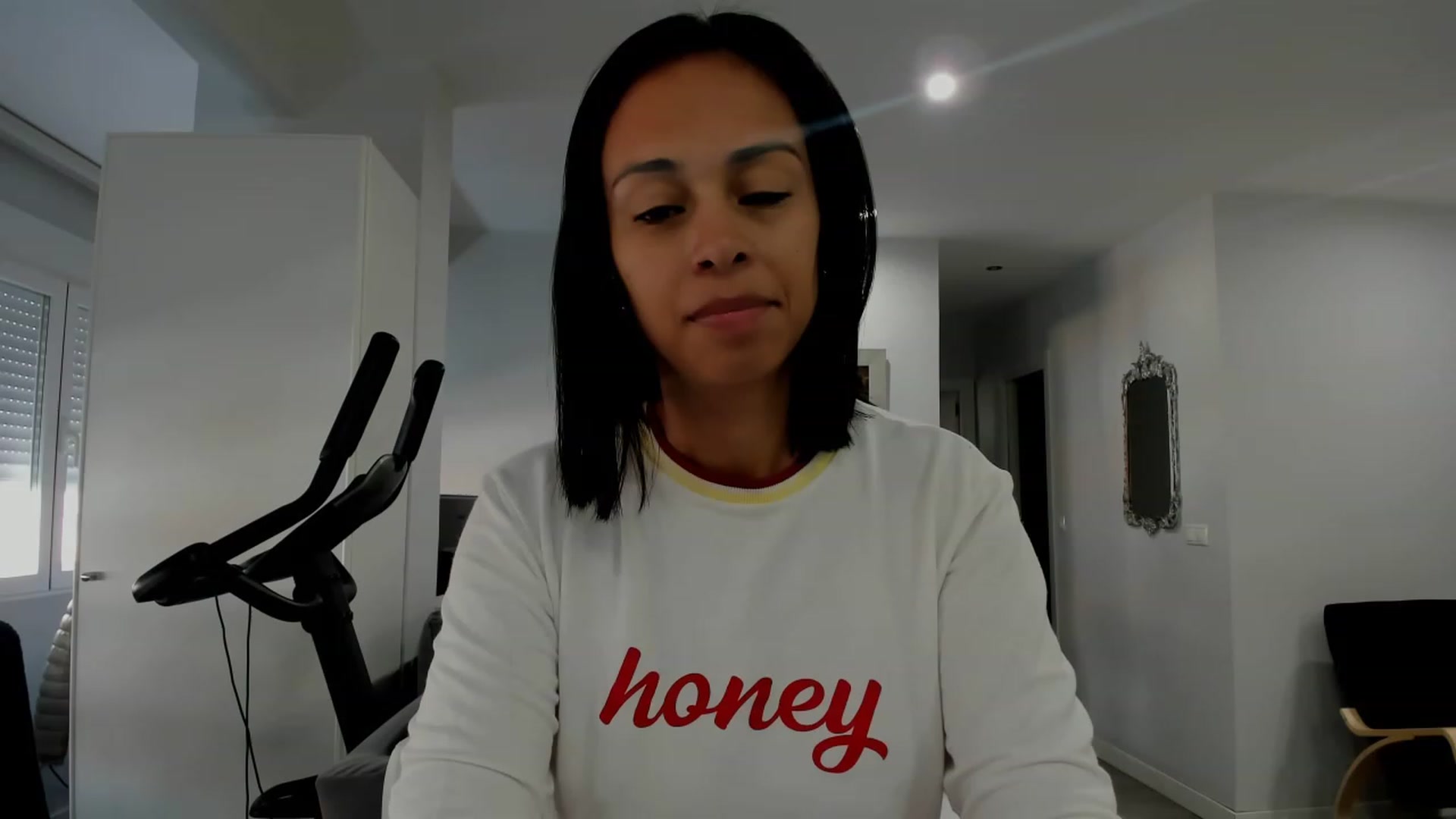 Gallery image thumbnail from Aliicia's myfreecams stream on, 03/06/2024, 09:53 image 14 of 20