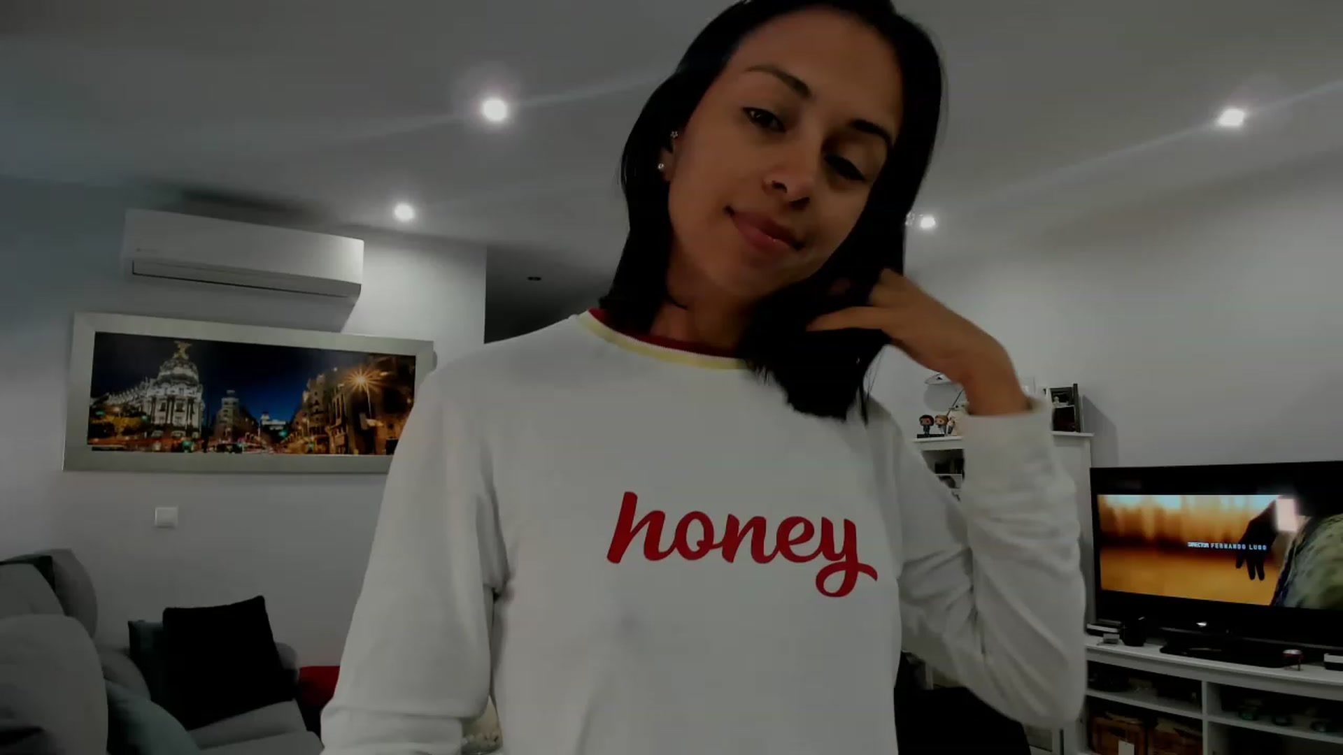 Gallery image thumbnail from Aliicia's myfreecams stream on, 03/06/2024, 09:53 image 18 of 20