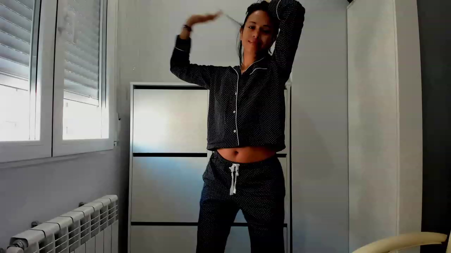 Gallery image thumbnail from Aliicia's myfreecams stream on, 03/12/2024, 09:54 image 19 of 20