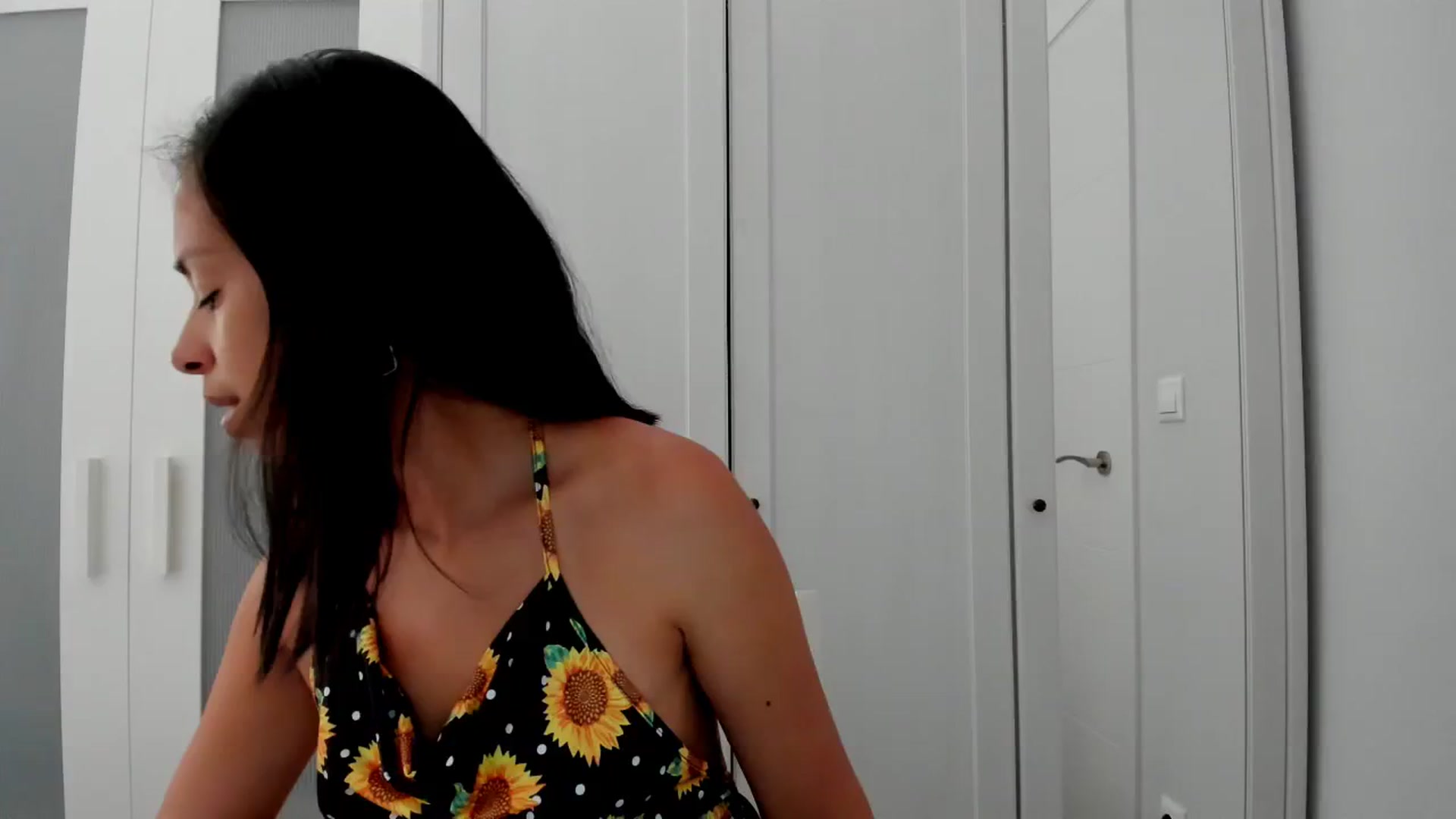 Gallery image thumbnail from Aliicia's myfreecams stream on, 08/20/2024, 16:14 image 9 of 20
