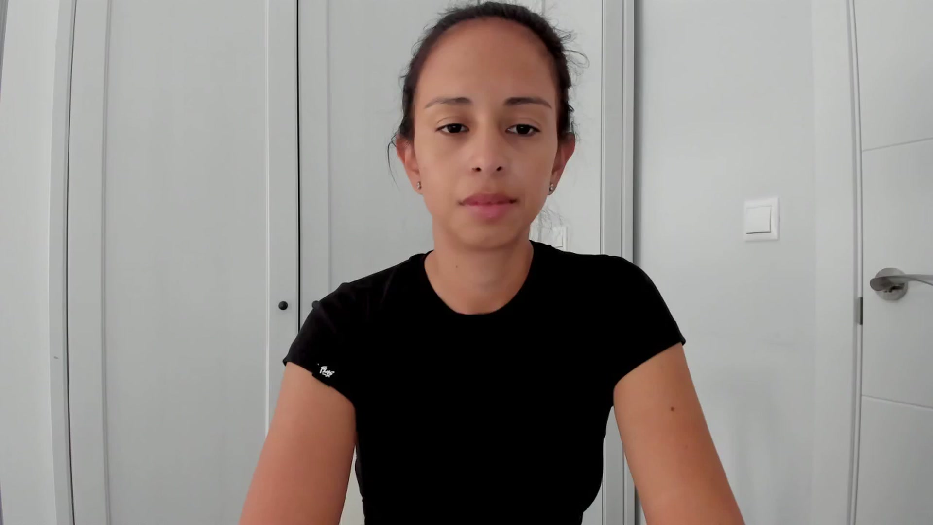 Gallery image thumbnail from Aliicia's myfreecams stream on, 08/29/2024, 09:24 image 18 of 20