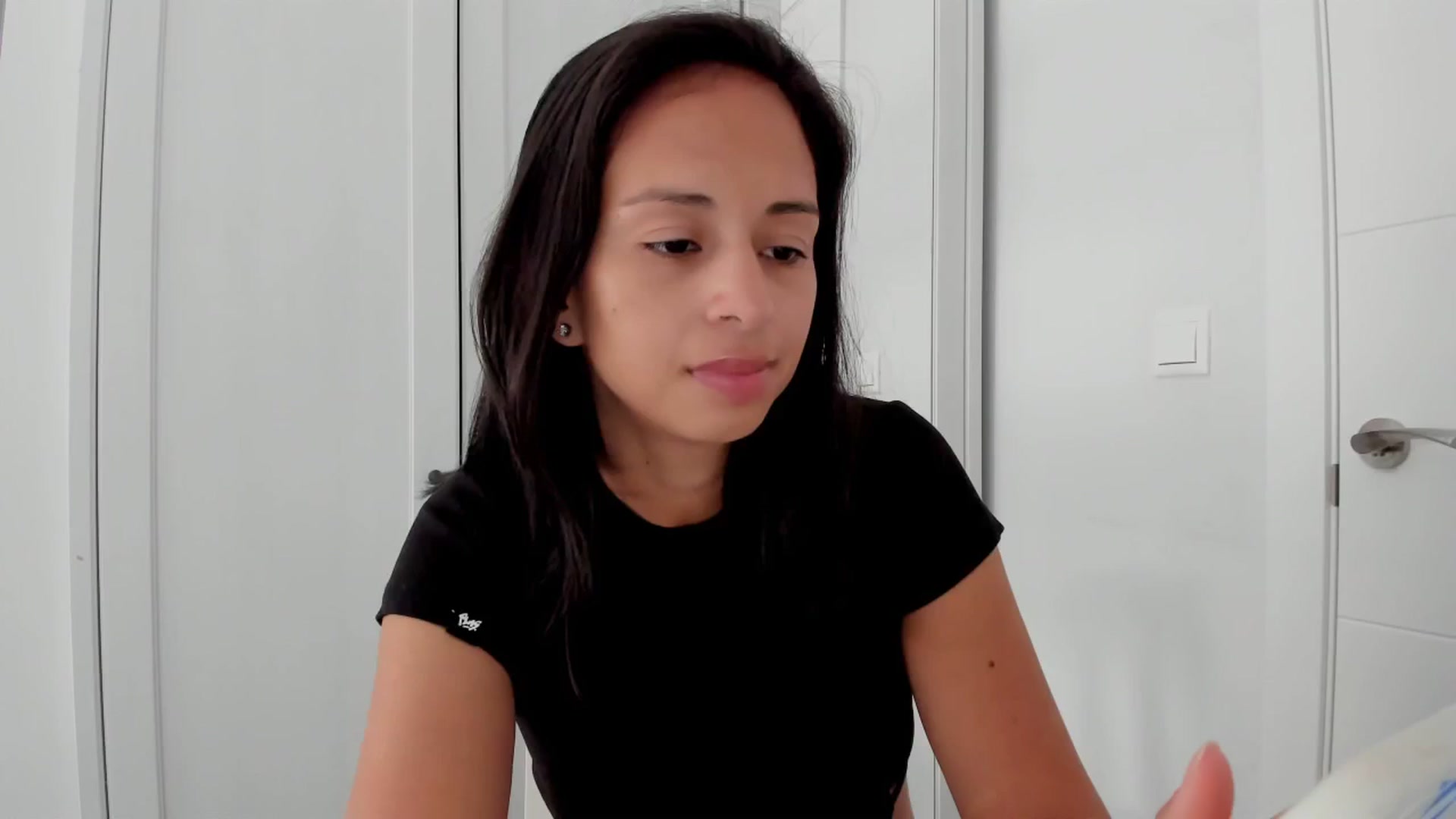 Gallery image thumbnail from Aliicia's myfreecams stream on, 08/29/2024, 09:24 image 13 of 20