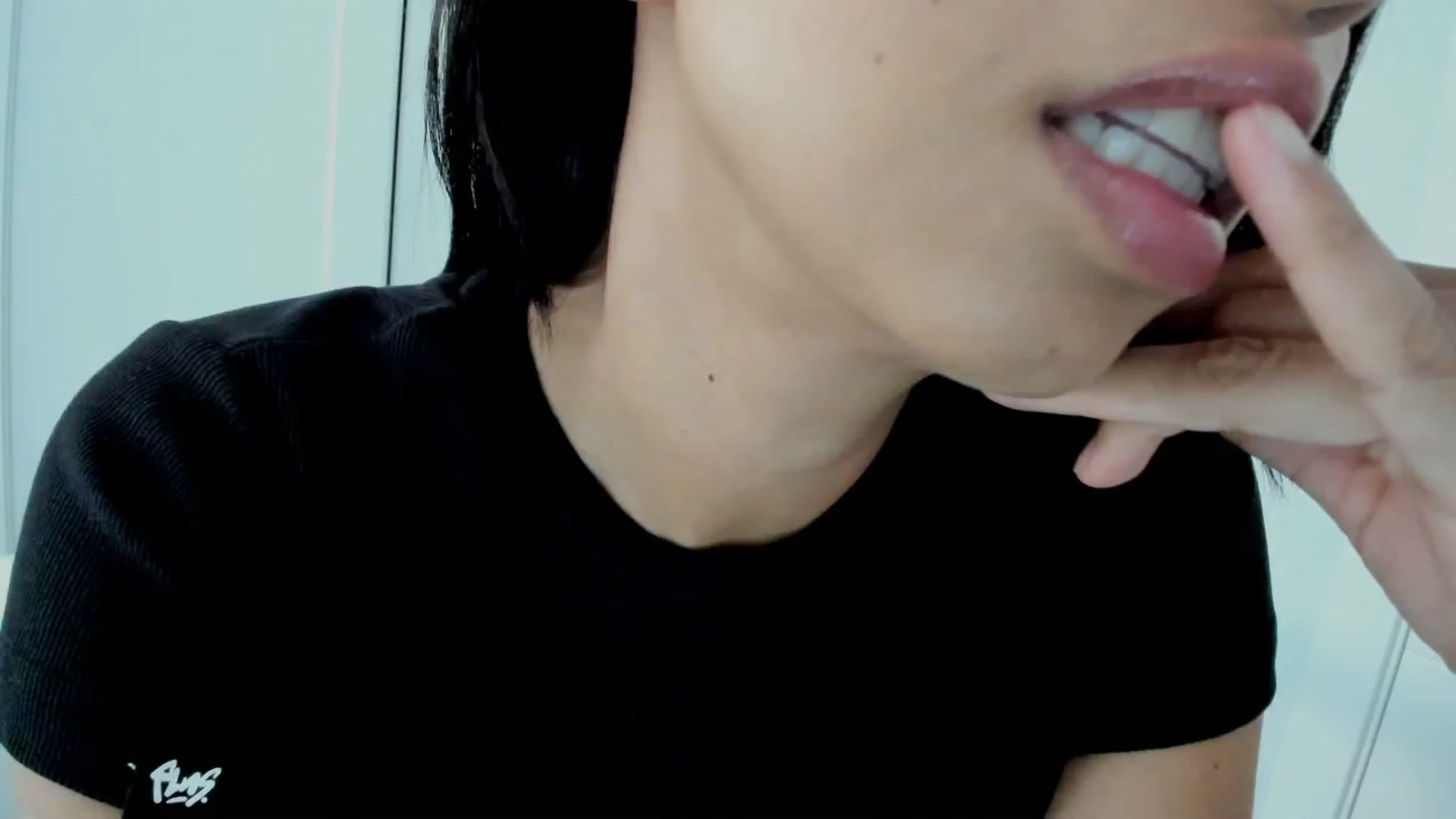 Gallery image thumbnail from Aliicia's myfreecams stream on, 08/29/2024, 09:24 image 3 of 20