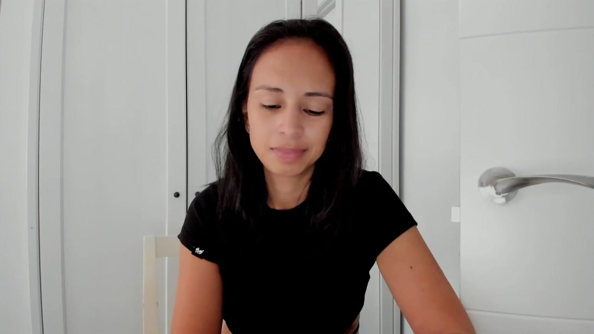 Gallery image thumbnail from Aliicia's myfreecams stream on, 08/29/2024, 10:31 image 8 of 20