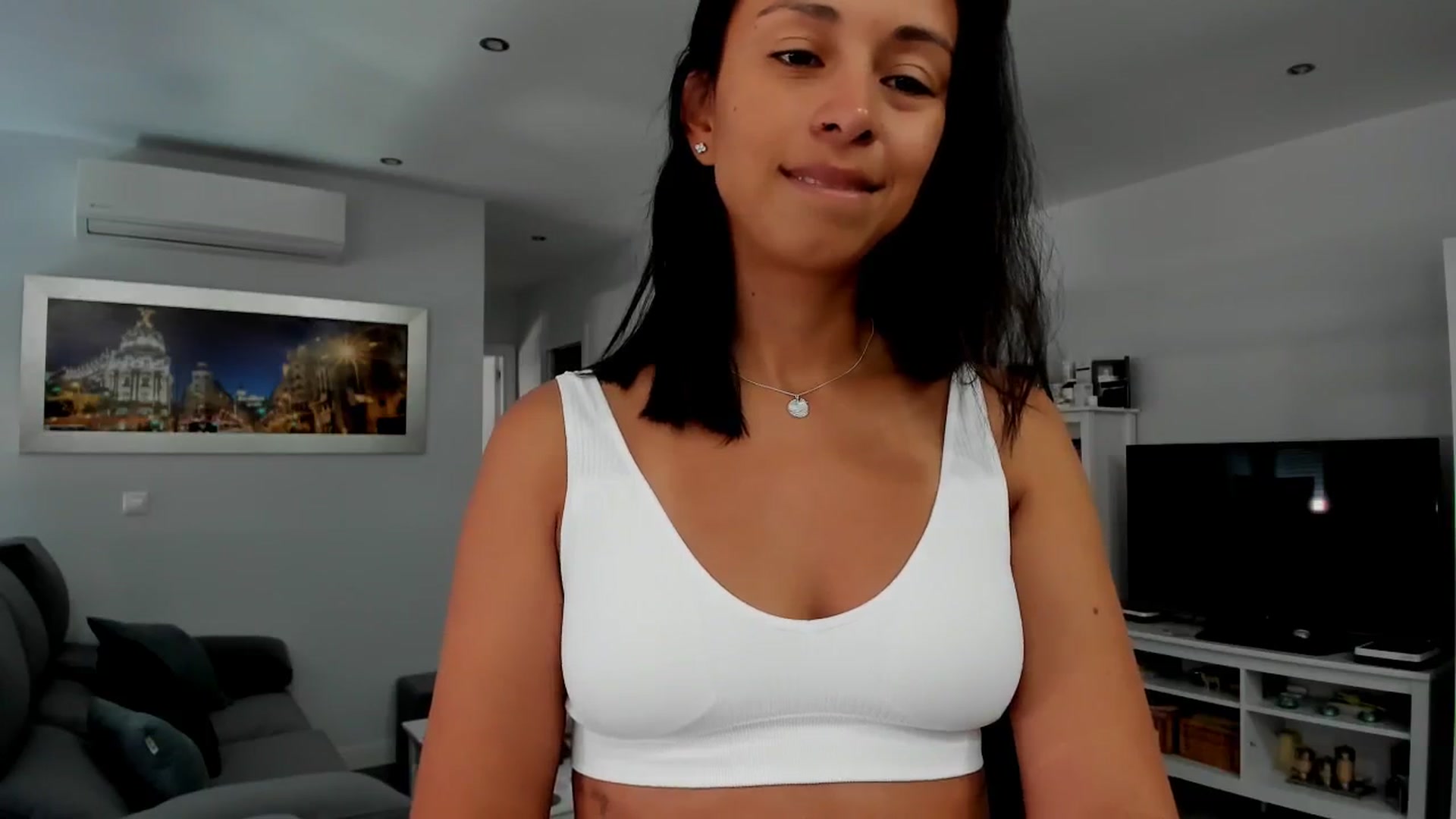 Gallery image thumbnail from Aliicia's myfreecams stream on, 08/30/2024, 11:47 image 14 of 20