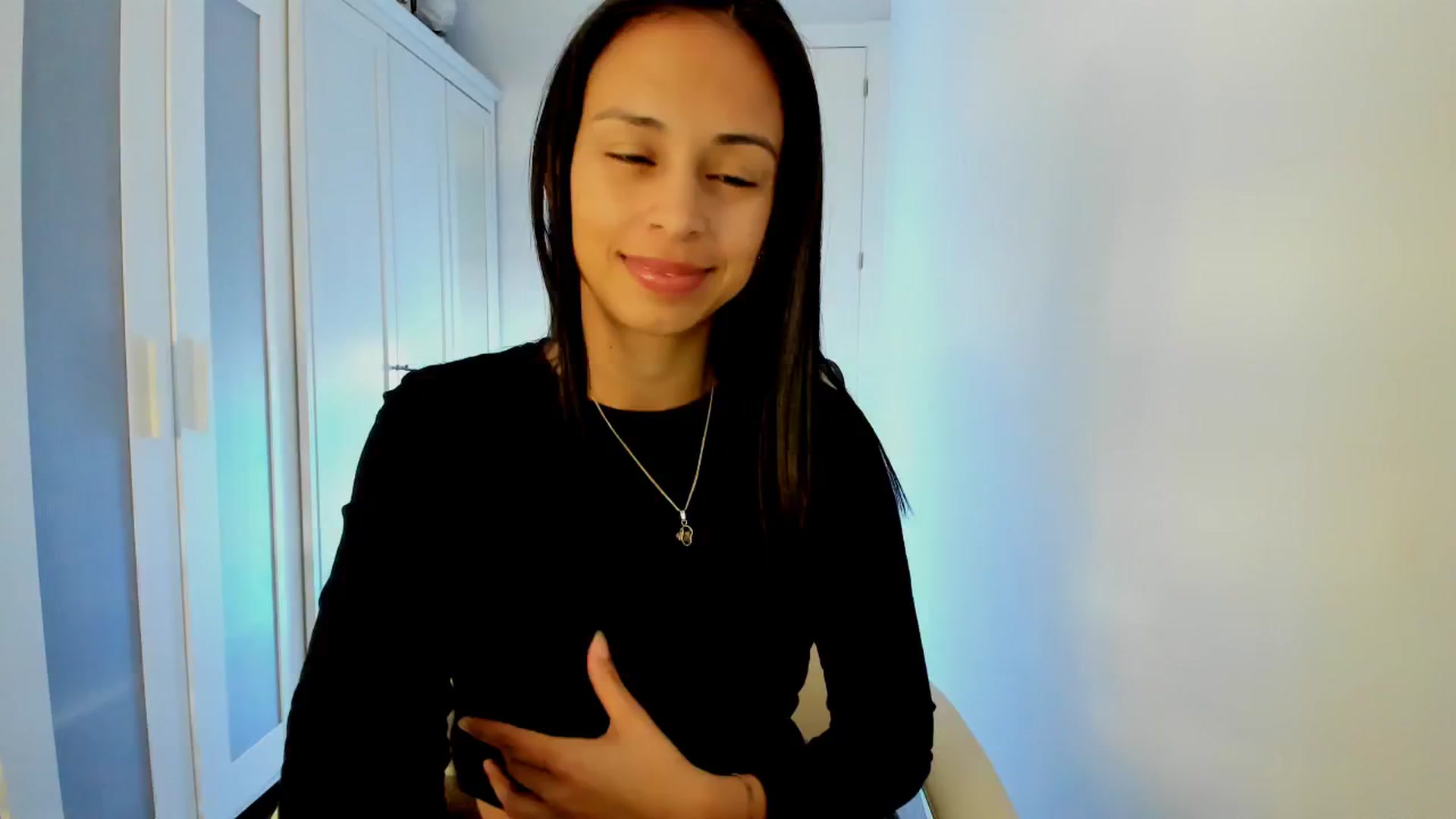 Gallery image thumbnail from Aliicia's myfreecams stream on, 12/27/2024, 11:25 image 19 of 20