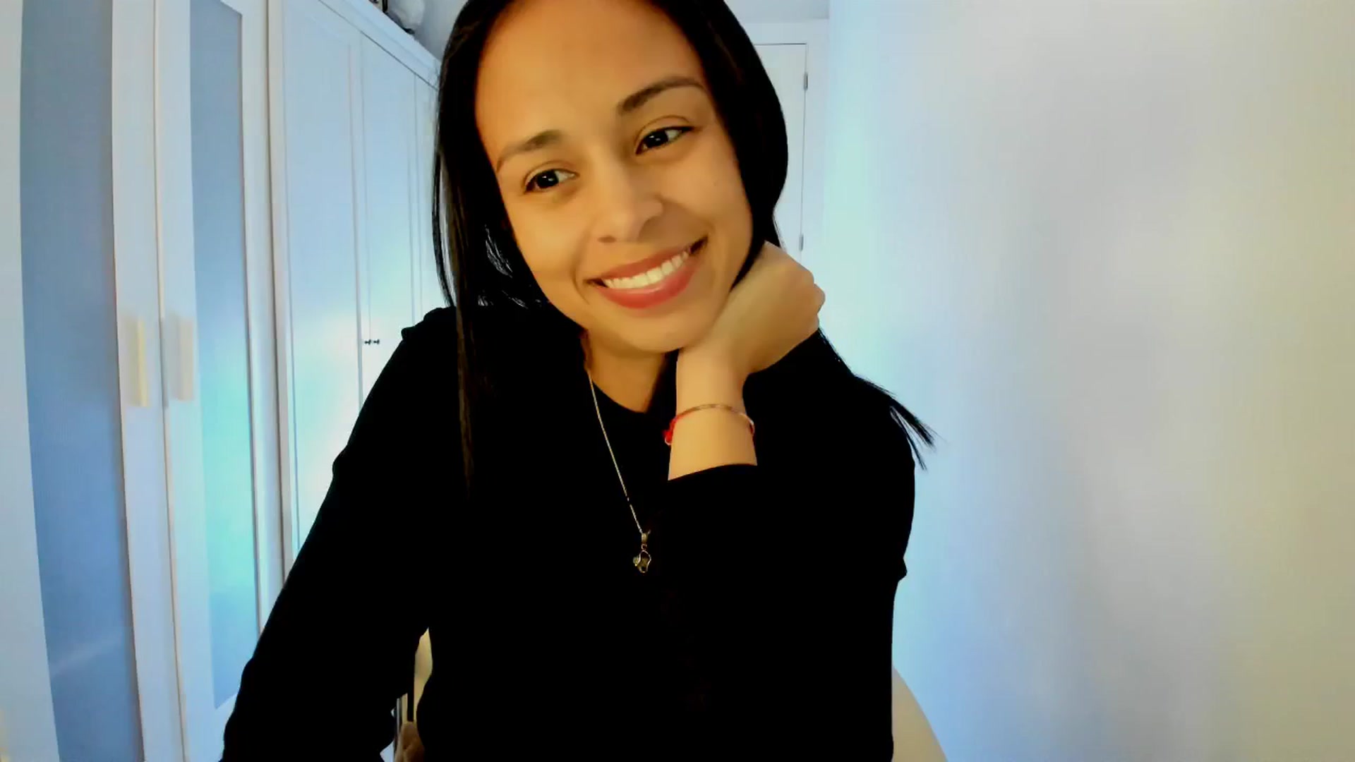 Gallery image thumbnail from Aliicia's myfreecams stream on, 12/27/2024, 11:25 image 15 of 20