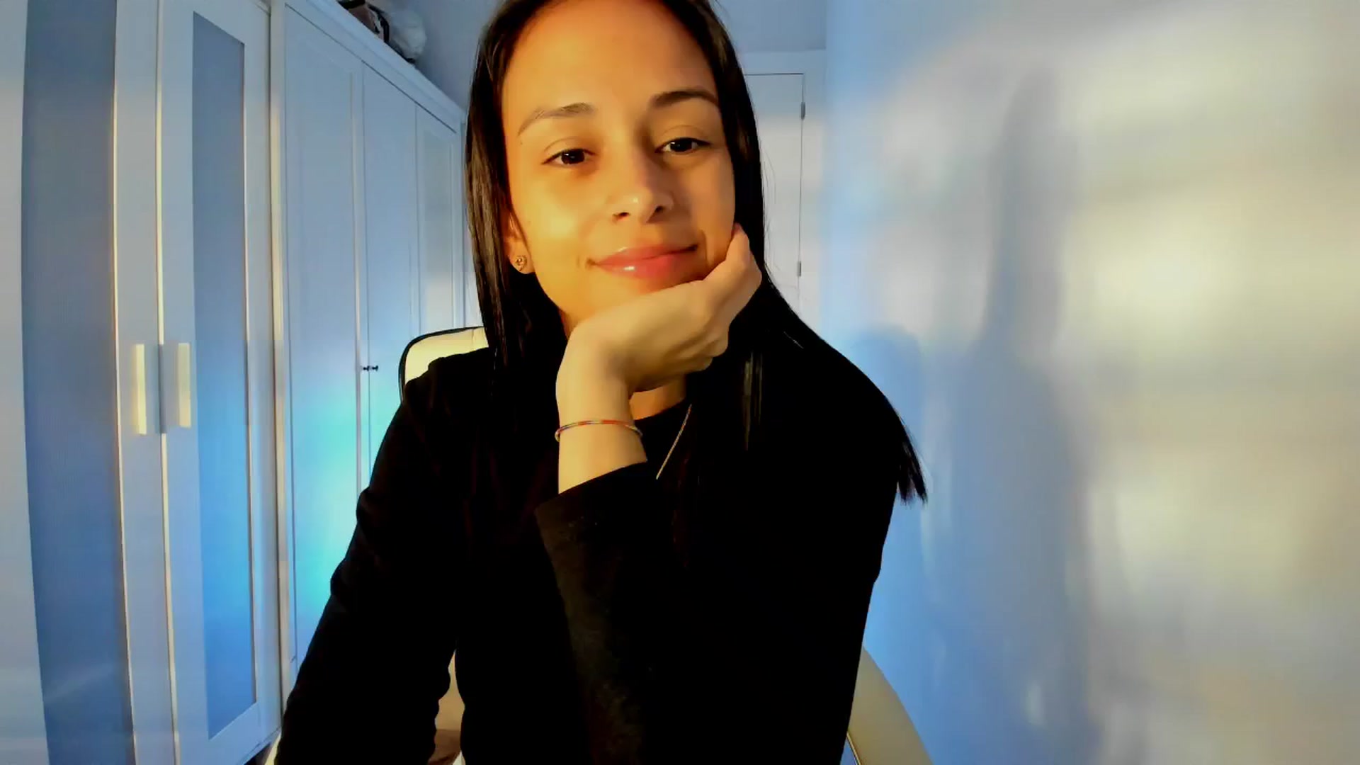 Gallery image thumbnail from Aliicia's myfreecams stream on, 12/27/2024, 12:26 image 11 of 20