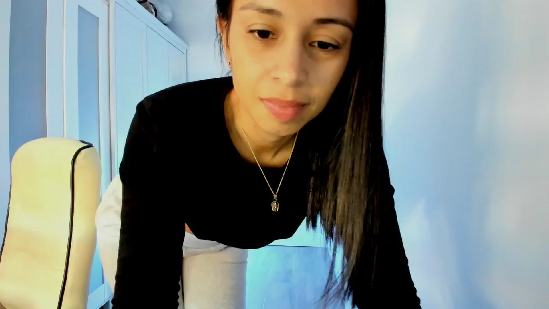 Gallery image thumbnail from Aliicia's myfreecams stream on, 12/27/2024, 12:26 image 1 of 20